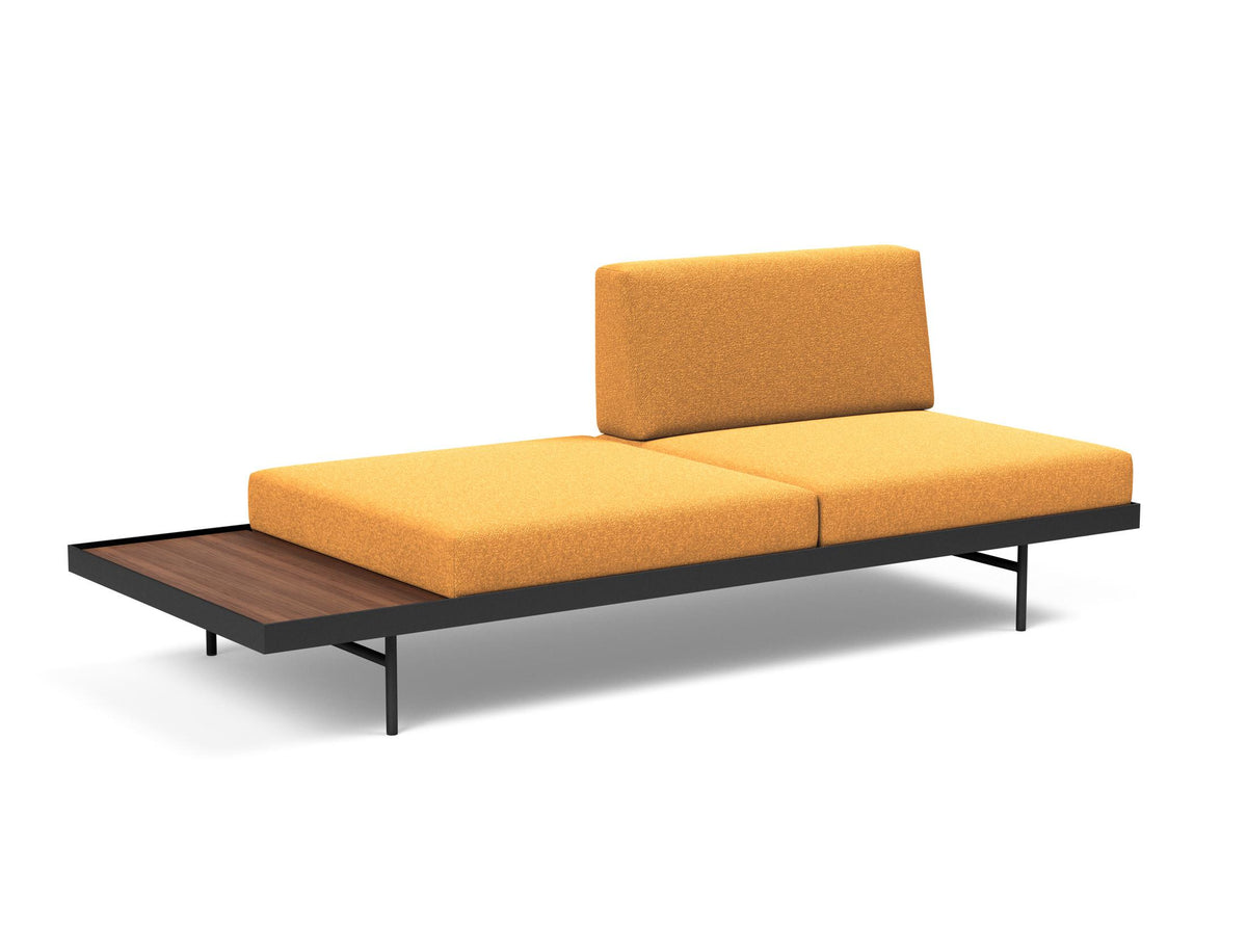 Puri Klappsofa mit Tisch in 536 Bouclé Ochre präsentiert im Onlineshop von KAQTU Design AG. Bettsofa ist von Innovation Living