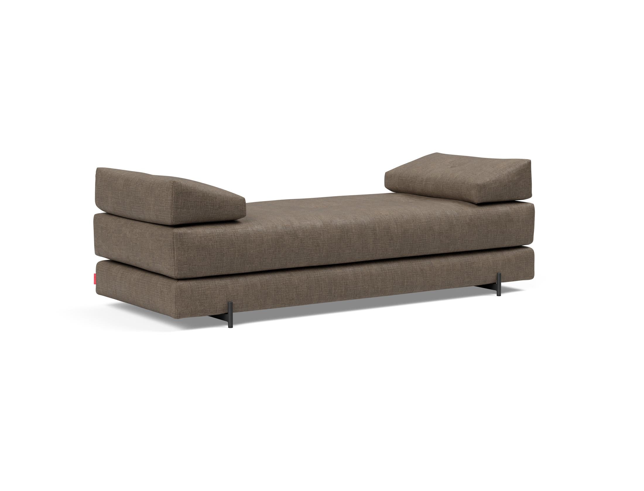 Entdecken Sie das Sigmund Bettsofa von Innovation Living: Eleganz trifft Funktionalität für ein gemütliches Zuhause.