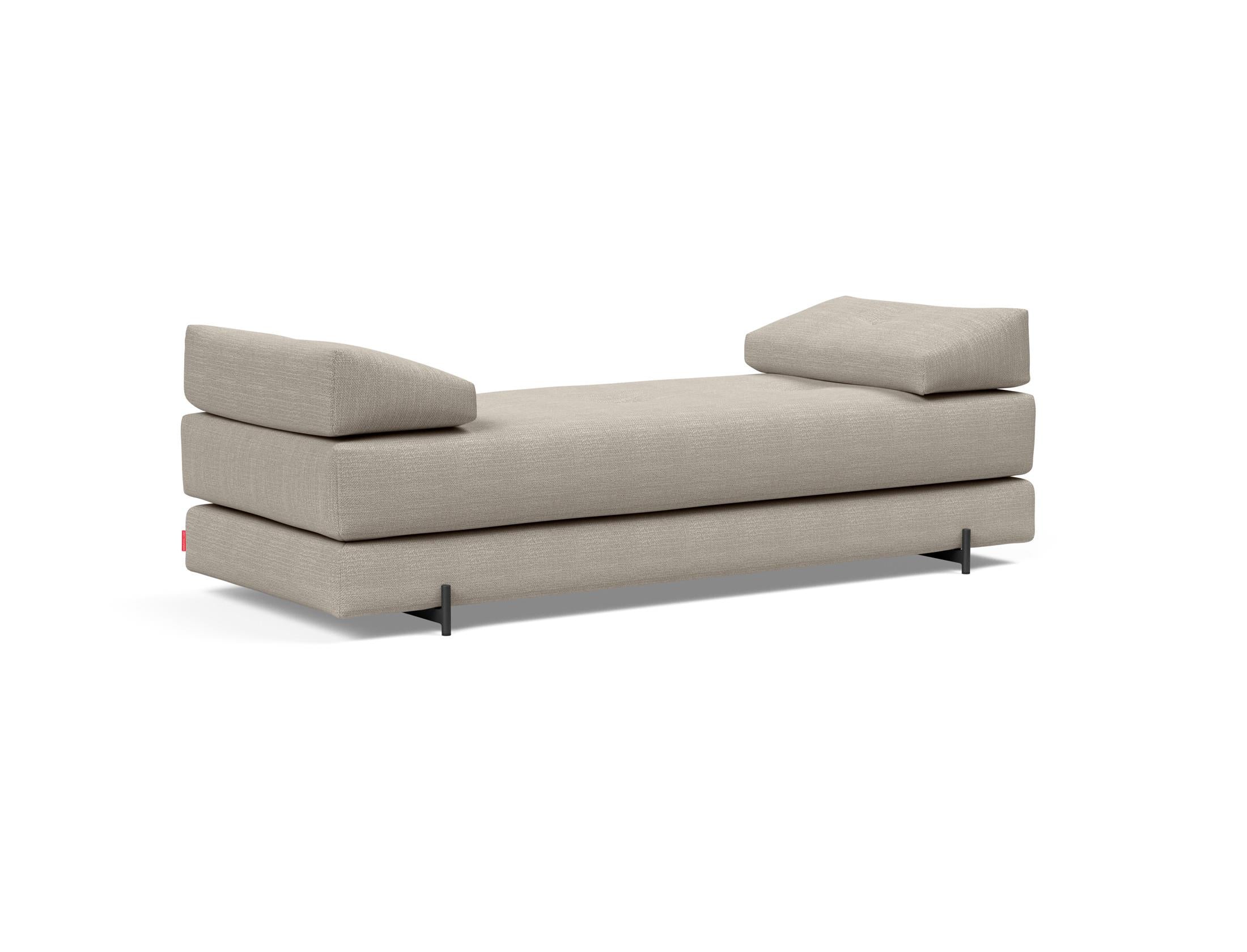 Entdecken Sie das Sigmund Bettsofa von Innovation Living: Eleganz trifft Funktionalität für ein gemütliches Zuhause.