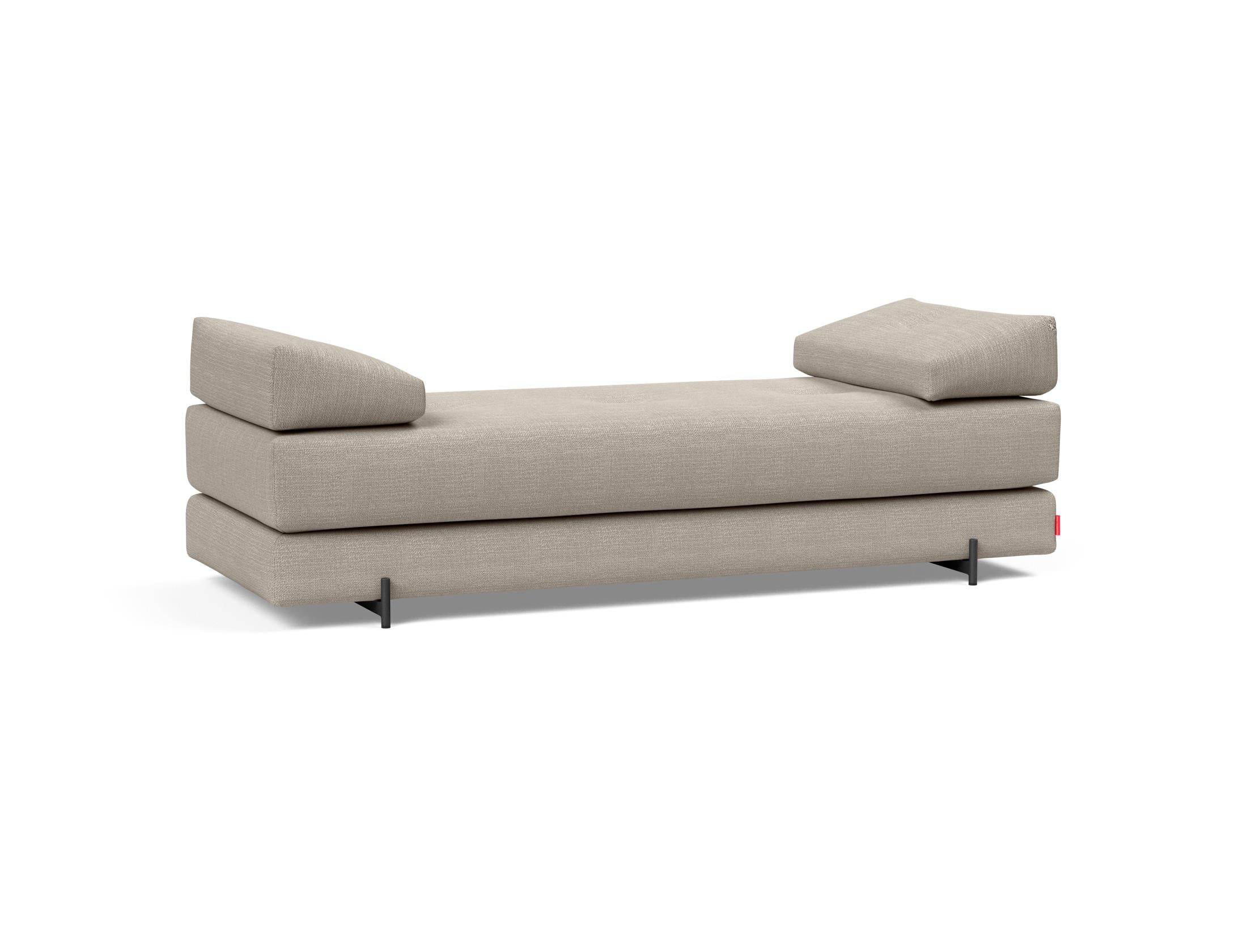 Erleben Sie das Sigmund Bettsofa von Innovation Living – stilvolles Design, wandelbar und komfortabel für jeden Raum.