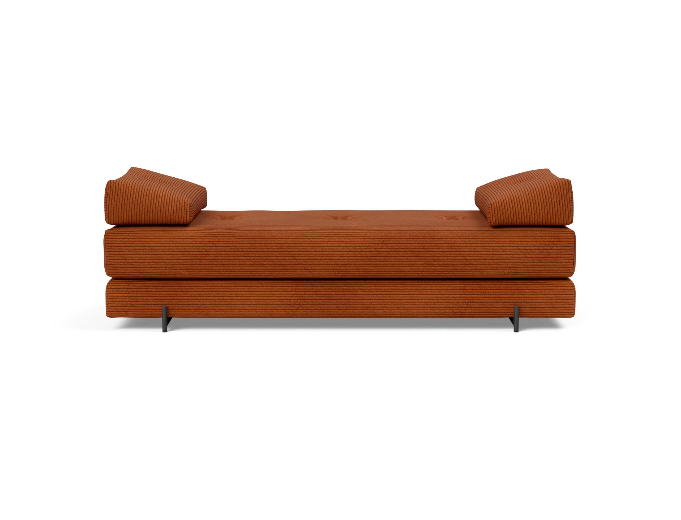 Entdecken Sie das Sigmund Bettsofa von Innovation Living: Eleganz trifft Funktionalität für ein gemütliches Zuhause.