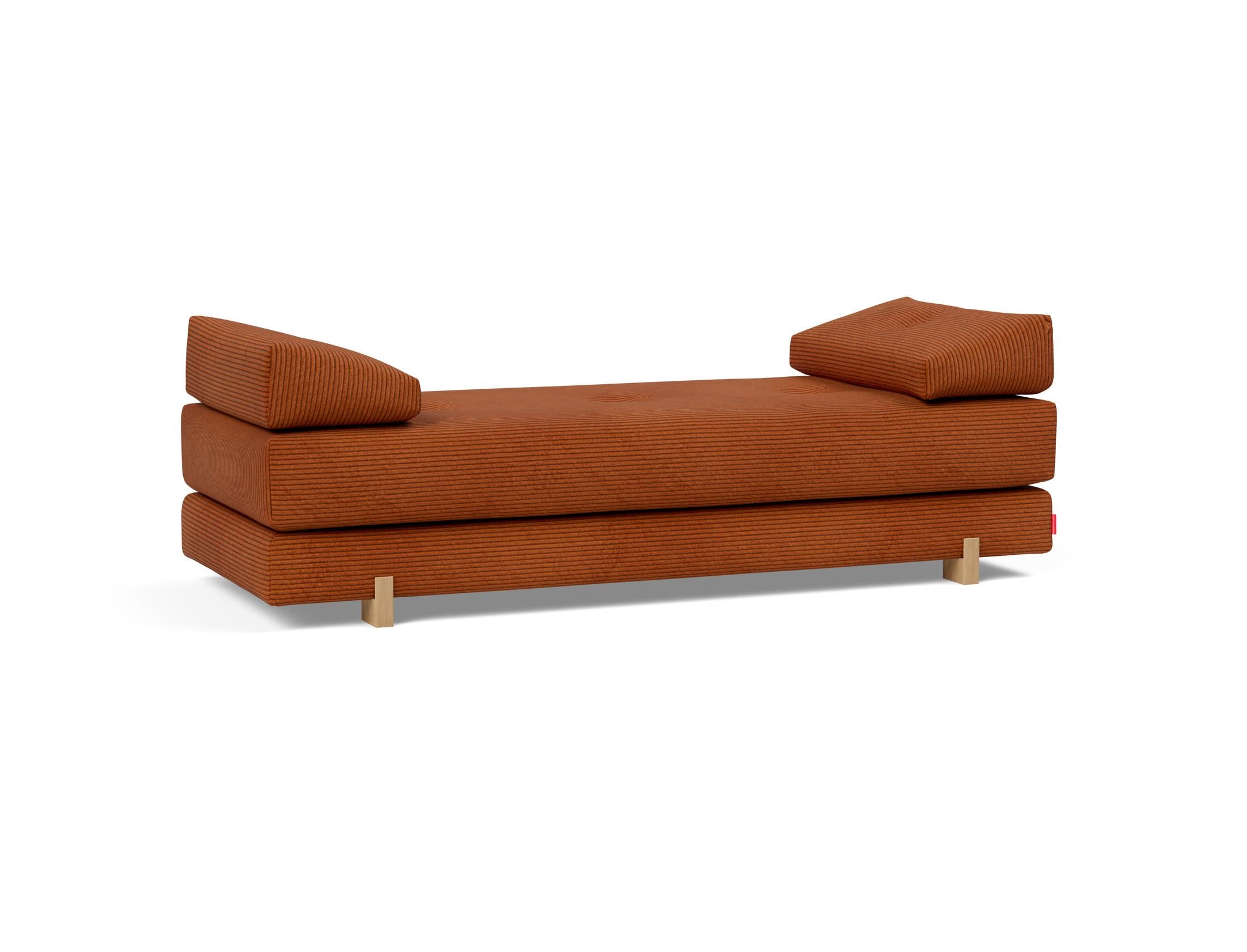 Erleben Sie das Sigmund Bettsofa von Innovation Living – stilvolles Design, wandelbar und komfortabel für jeden Raum.
