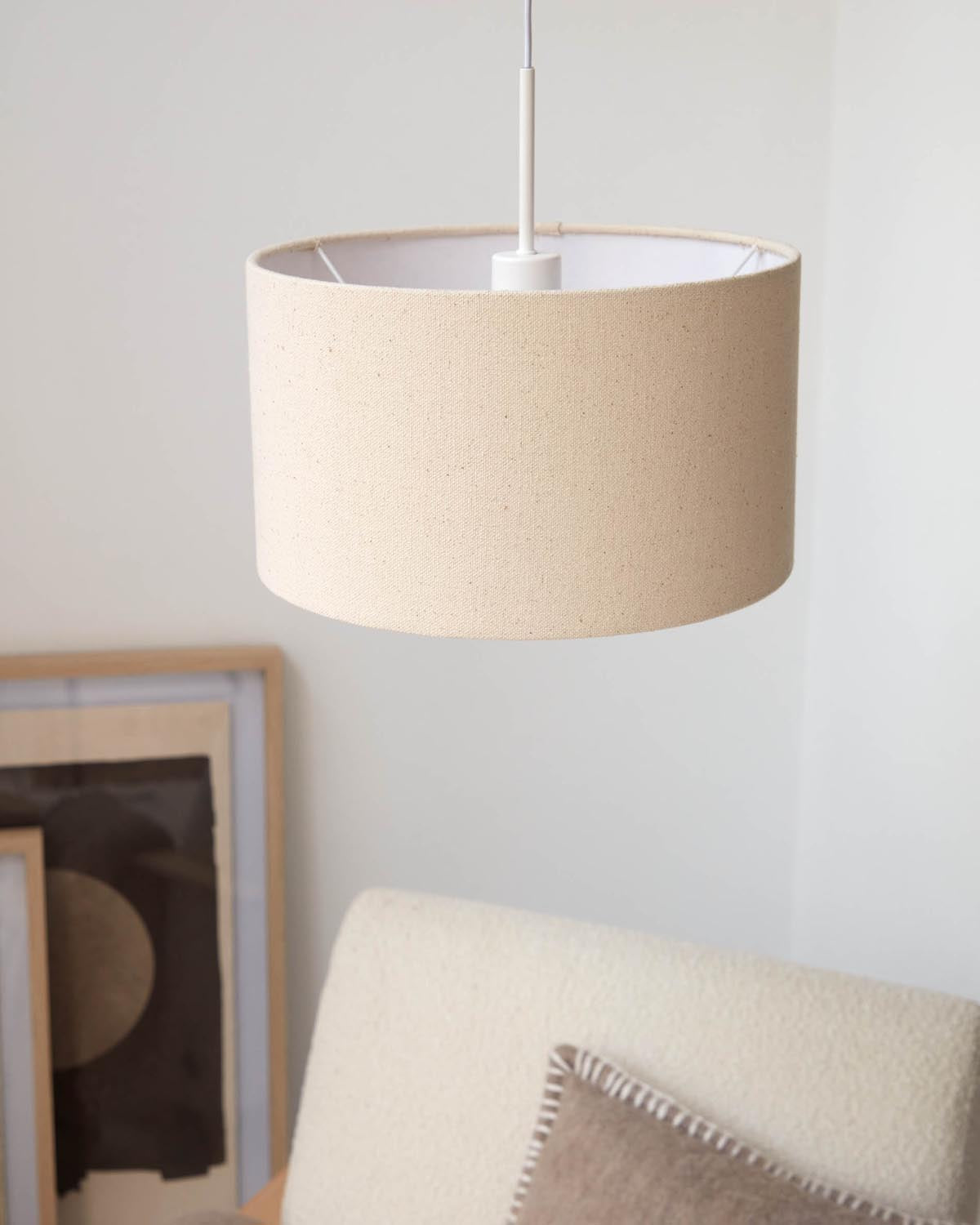 Eleganter Nazli Lampenschirm aus Leinen, 40 cm, beige von Kave Home.