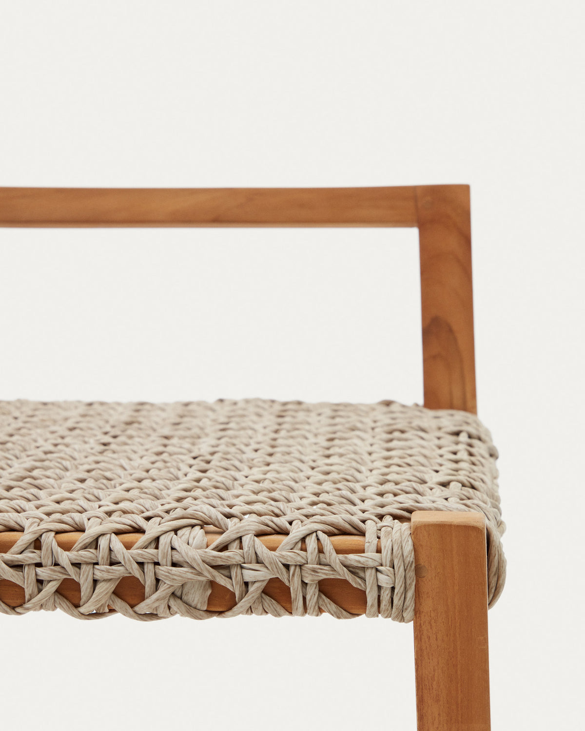 Giverola Hocker aus massivem Teakholz 67,5 cm in Natur, Beige präsentiert im Onlineshop von KAQTU Design AG. Outdoor-Barstuhl ist von Kave Home