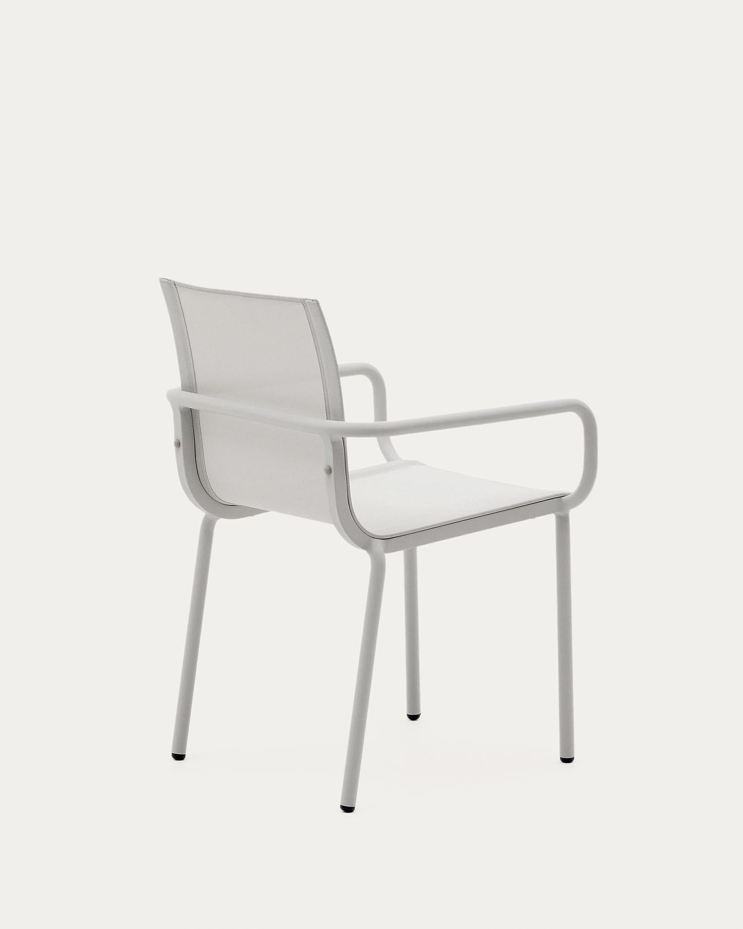 Eleganter, stapelbarer Gartenstuhl aus Aluminium mit hellgrauem Finish, ideal für stilvolle und platzsparende Aussenbereiche.