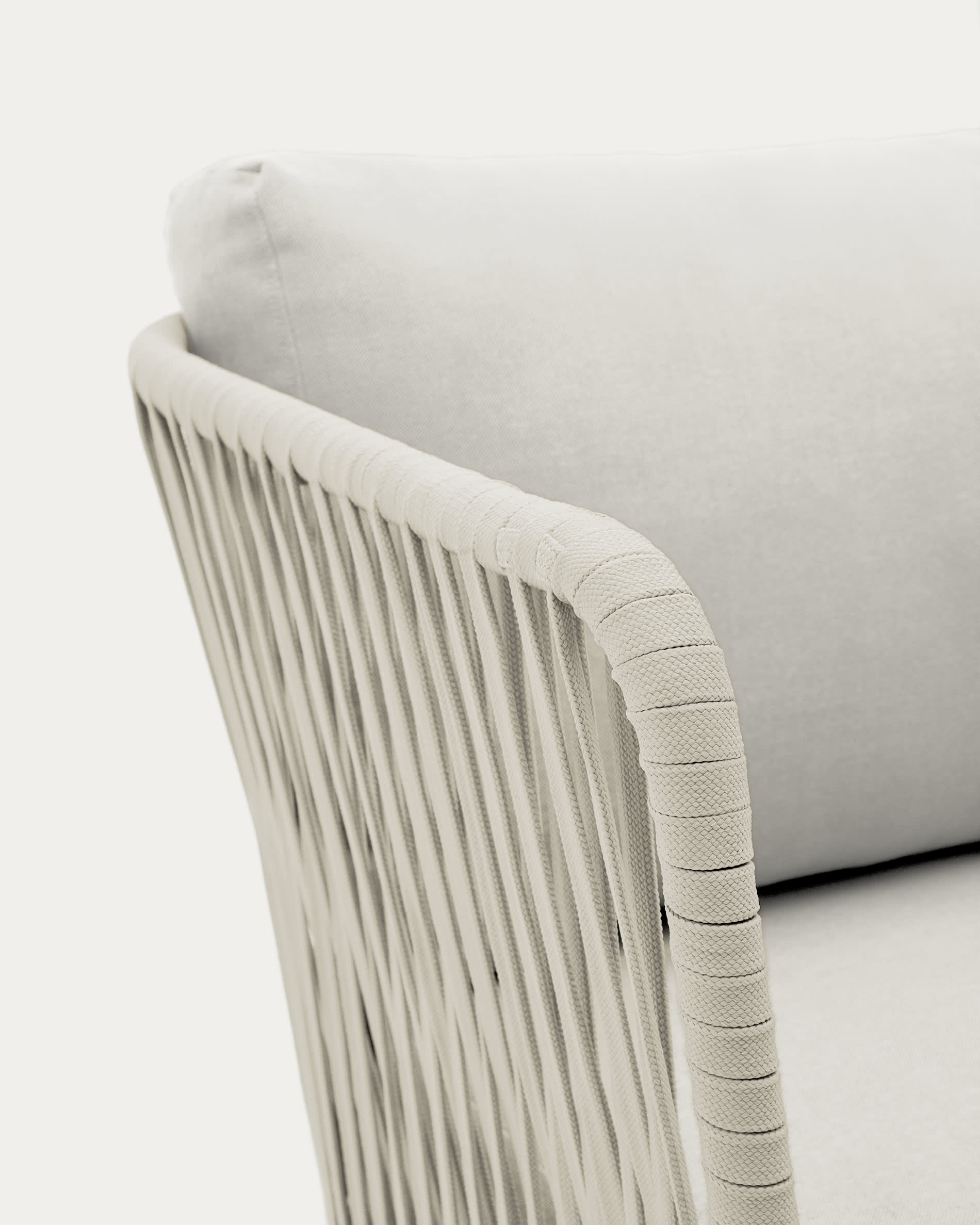 Modernes 3-Sitzer-Outdoor-Sofa aus grauem Seil und verzinktem Stahl, 189 cm, perfekt für elegante Außenbereiche.