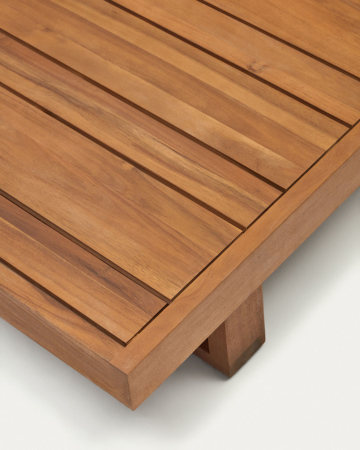 Raco Set aus 5-Sitzer-Ecksofa und Couchtisch massives Akazienholz FSC 100% in Natur präsentiert im Onlineshop von KAQTU Design AG. Loungeset ist von Kave Home