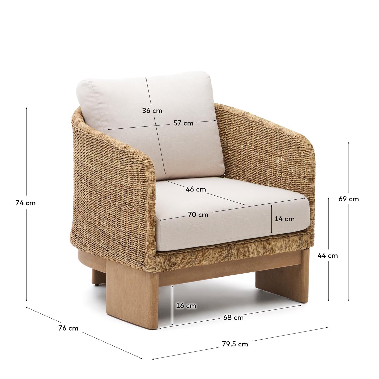 Xoriguer Sessel: Elegantes Design aus synthetischem Rattan und nachhaltigem Eukalyptusholz für perfekten Komfort im Freien.