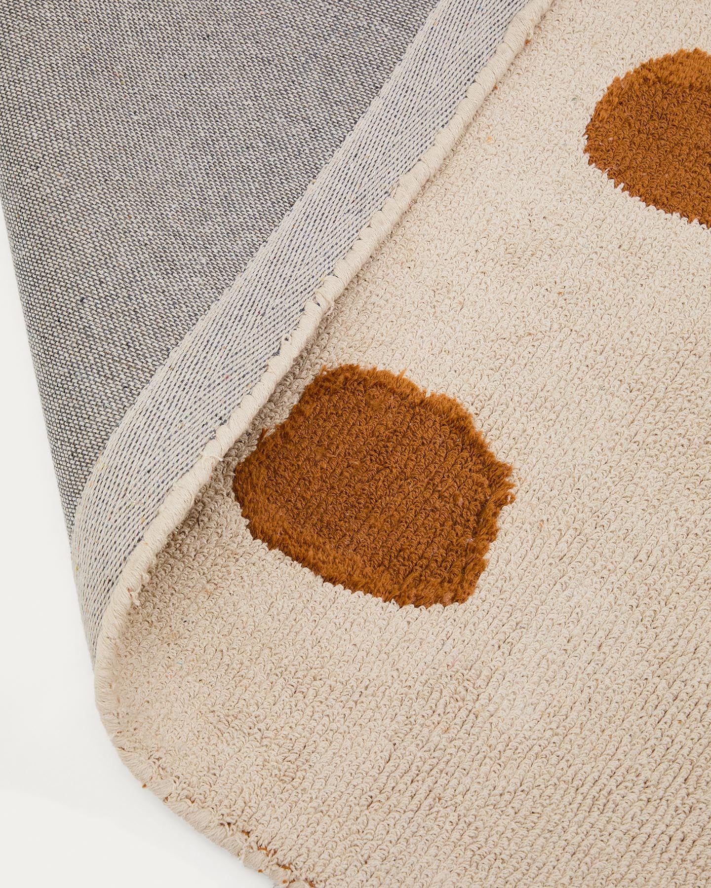 Beigefarbener Baumwollteppich Tandani mit Gepardendesign in Orange, 90 x 150 cm in Mehrfarbig präsentiert im Onlineshop von KAQTU Design AG. Teppich ist von Kave Home