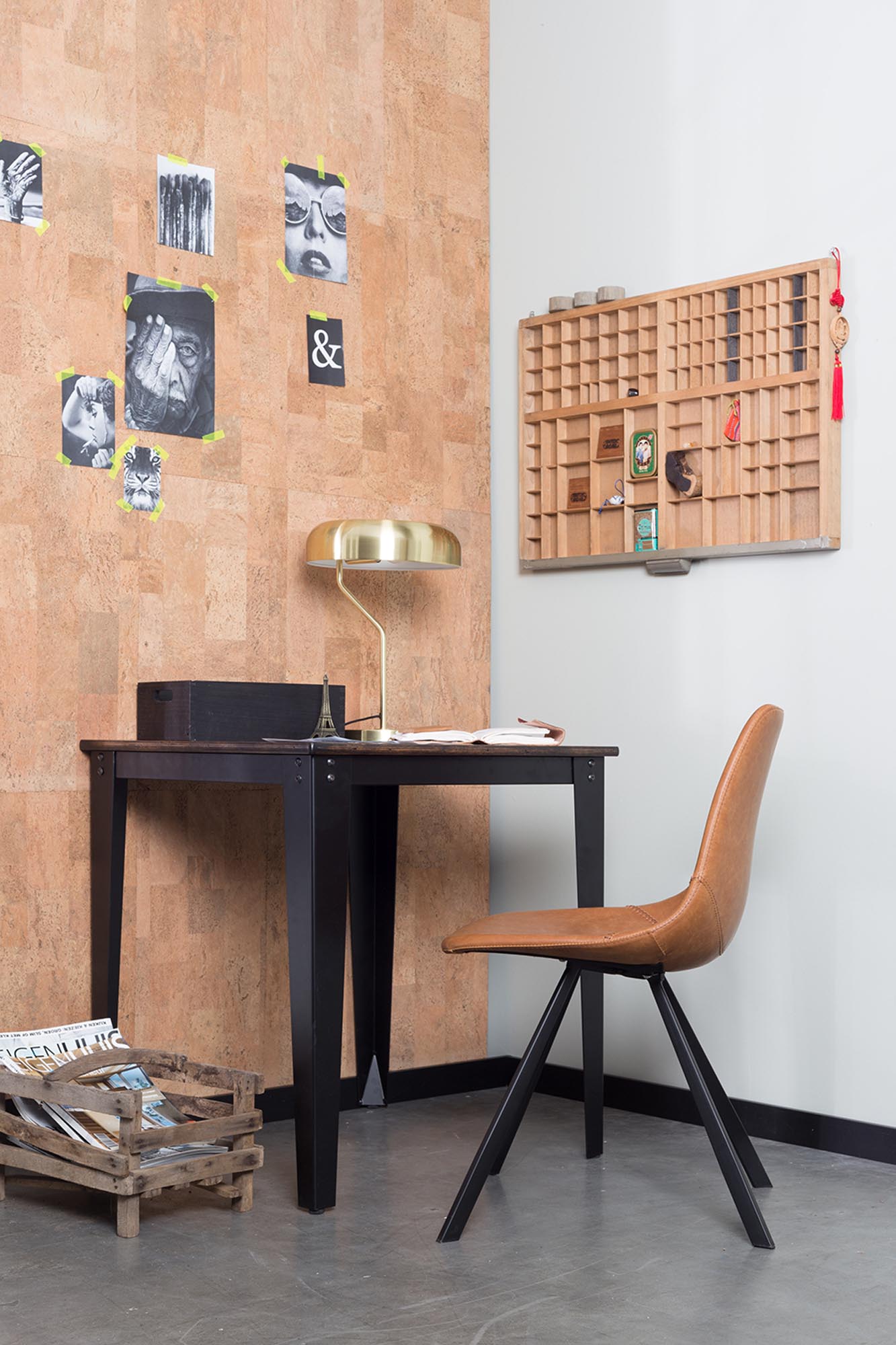 Entdecken Sie die stilvolle Tischleuchte Eclipse von Dutchbone. Wählen Sie aus verschiedenen Farben und setzen Sie Akzente in Ihrem Wohnraum.