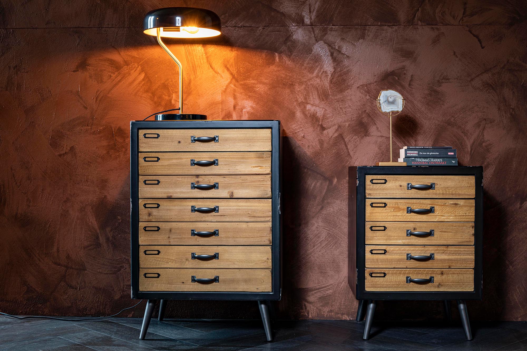 Stilvolle Tischleuchte Eclipse von Dutchbone für modernes Wohndesign.