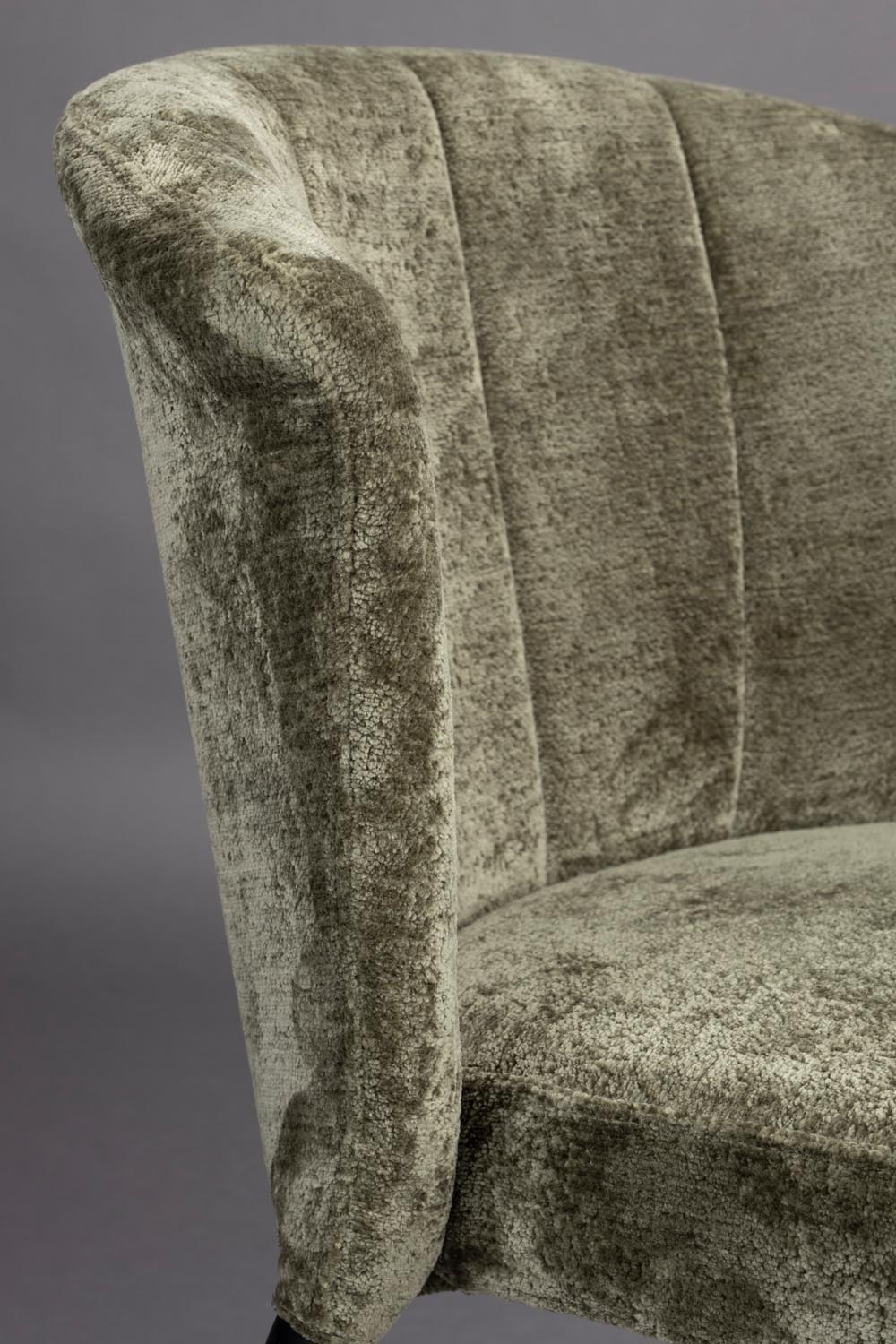 Der Stuhl Georgia in Grün von Dutchbone vereint stilvolles Design und hohen Komfort. Ideal für jeden Raum und vielseitig einsetzbar.