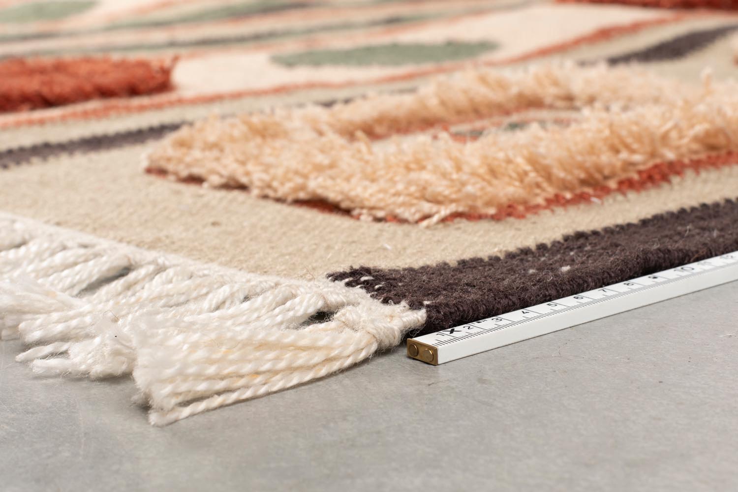 Dutchbone Haydon Teppich: Modernes Flair für Ihr Wohnzimmer.