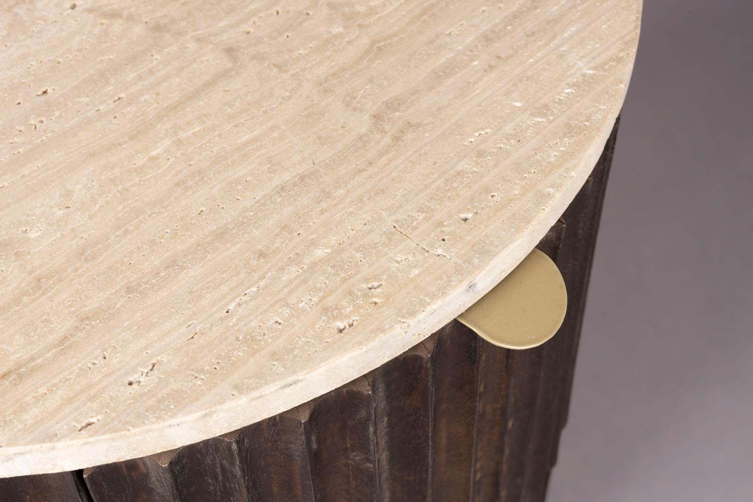 Marlow Beistelltisch von Dutchbone mit edler Marmorplatte.