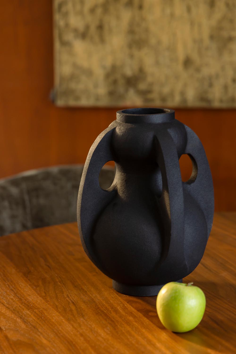 Elegante Vase Thiago L Schwarz: Zeitloses Design von Dutchbone.