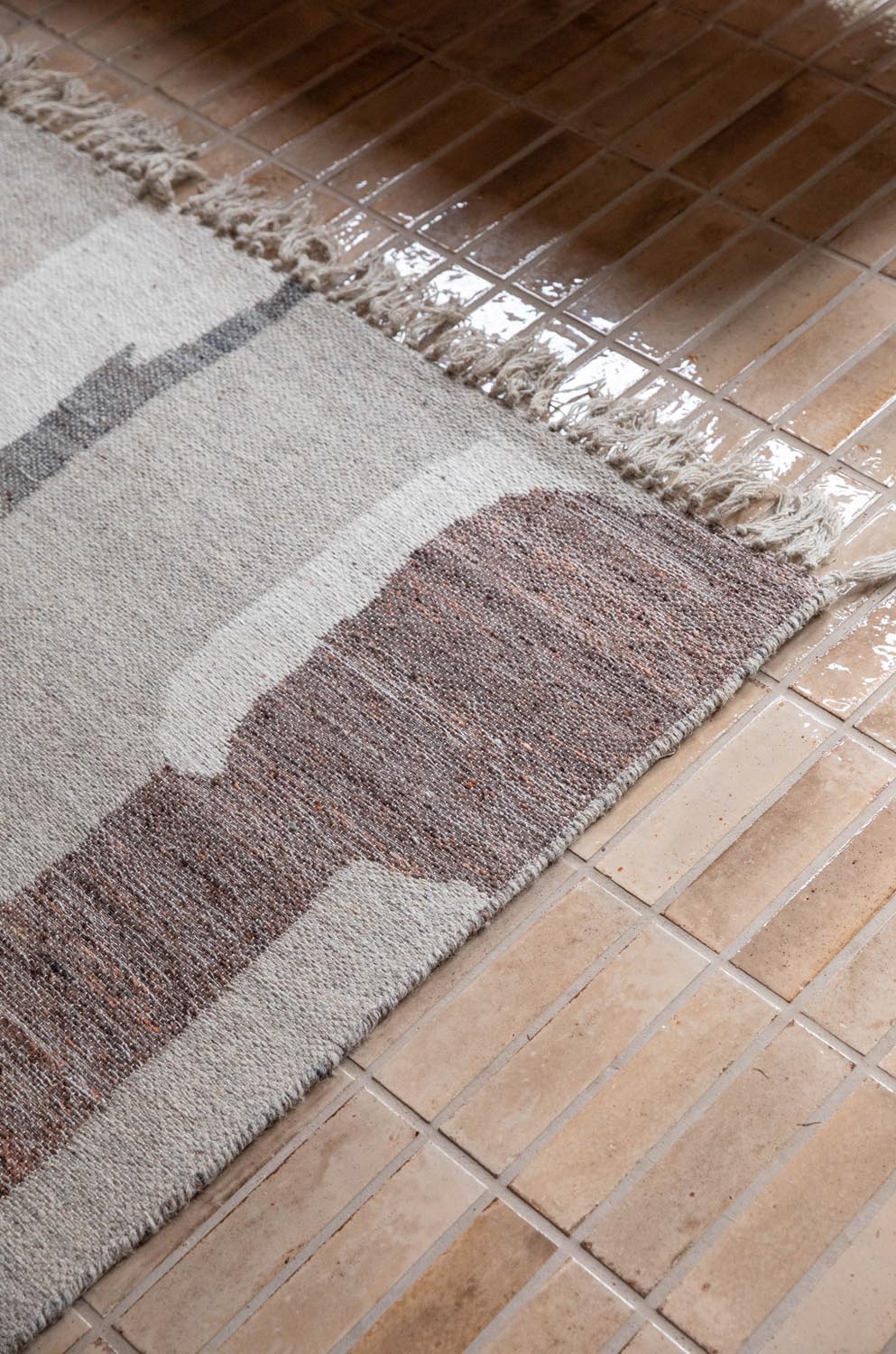 Teppich Caminito 160x230: Hochwertige Wolle, harmonische Farben und einzigartiges Design für ein stilvolles Wohnambiente.