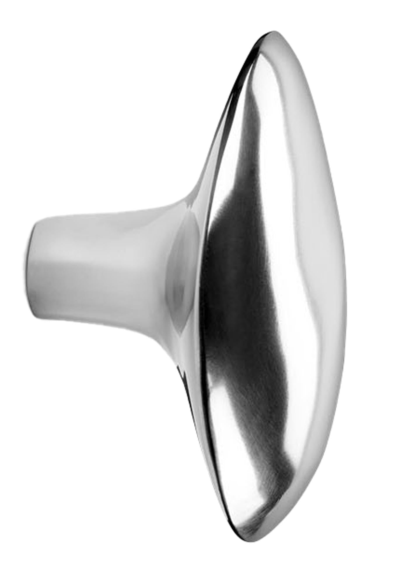 Eleganter Haken aus Messing, inspiriert von Pfifferlingen. Handgeformt für ein stilvolles Zuhause in Küche, Bad oder Diele.