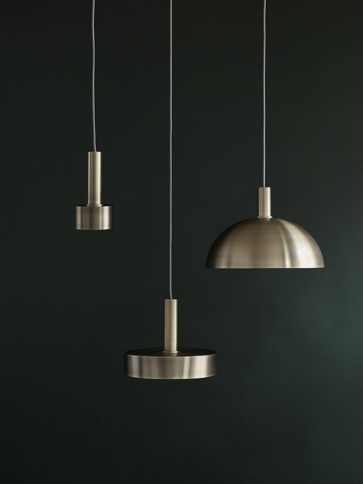 Collect Lampenschirm Hoop in Messing präsentiert im Onlineshop von KAQTU Design AG. Lampenschirm ist von Ferm Living