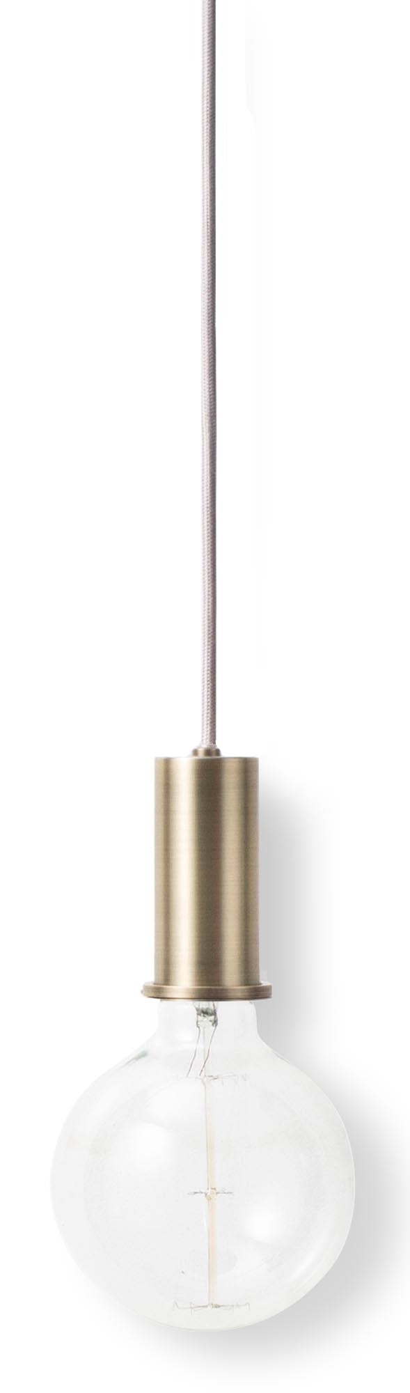 Die Collect Pendelleuchte von Ferm Living vereint elegantes Design und vielseitige Einsatzmöglichkeiten. Ideal für individuelle Raumgestaltungen.