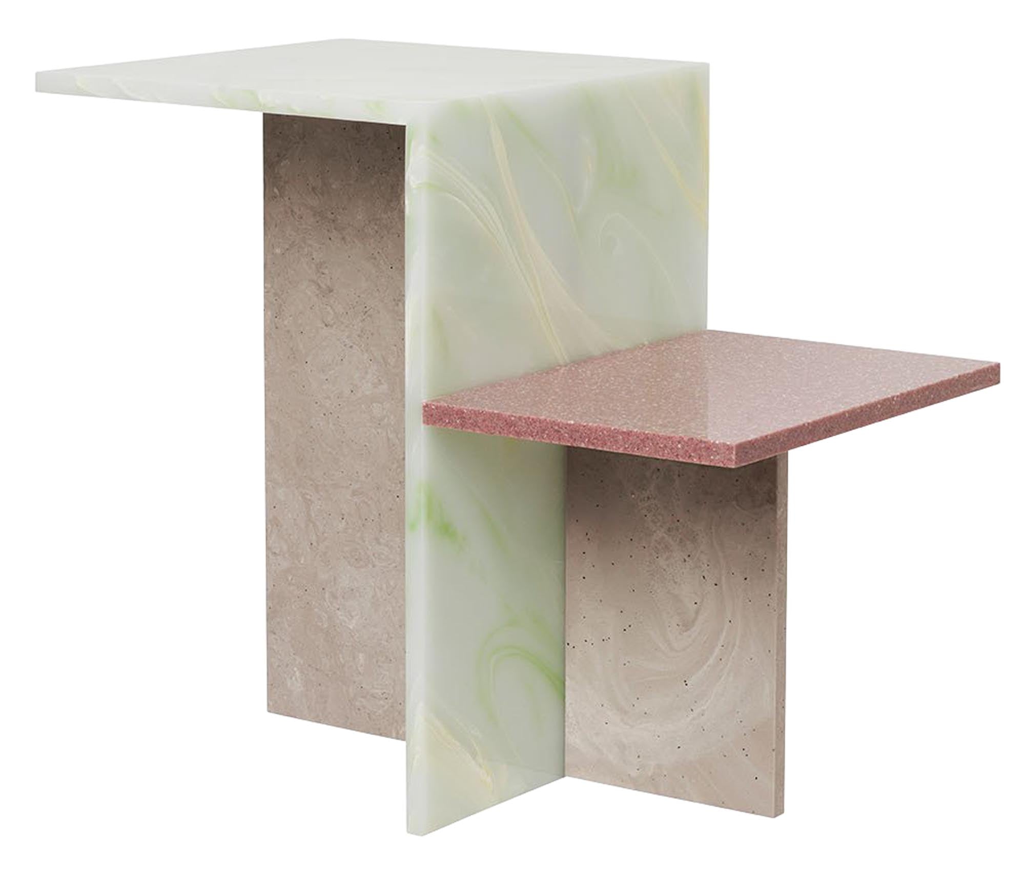 Der Distinct Beistelltisch von Ferm Living vereint elegantes Design mit Funktionalität und setzt stilvolle Akzente in jedem Raum.