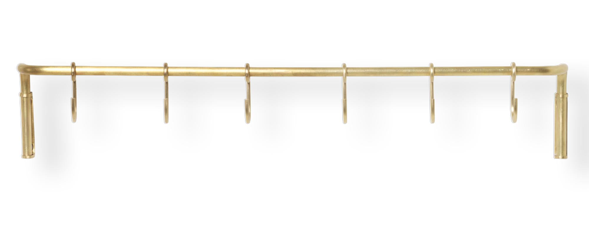 Entdecken Sie die elegante Küchenhakenleiste von Ferm Living aus hochwertigem Messing mit schwarzer Pulverbeschichtung – stilvoll und funktional!