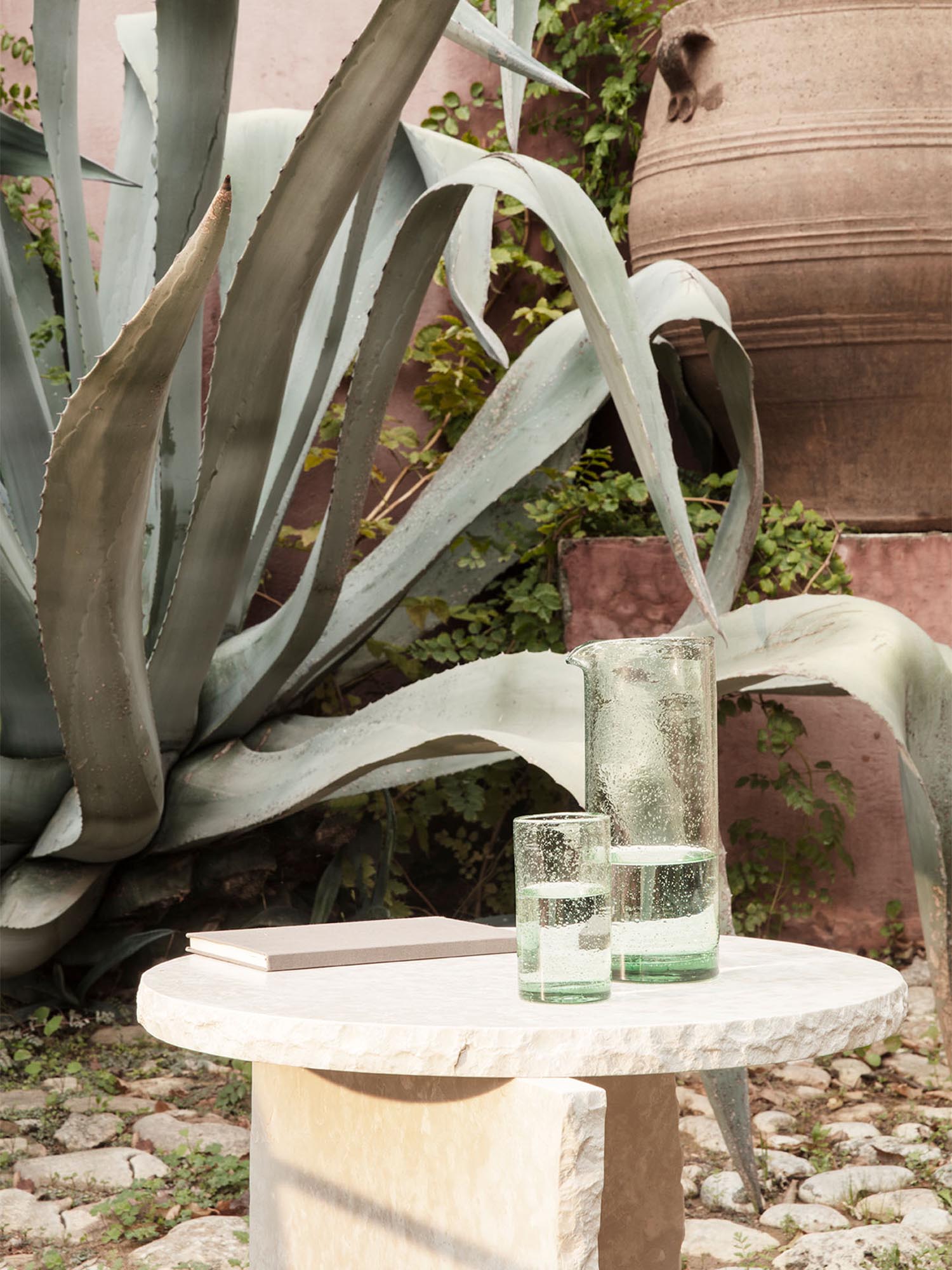 Stilvoller Barstuhl Herman von Ferm Living für moderne Kücheninseln.