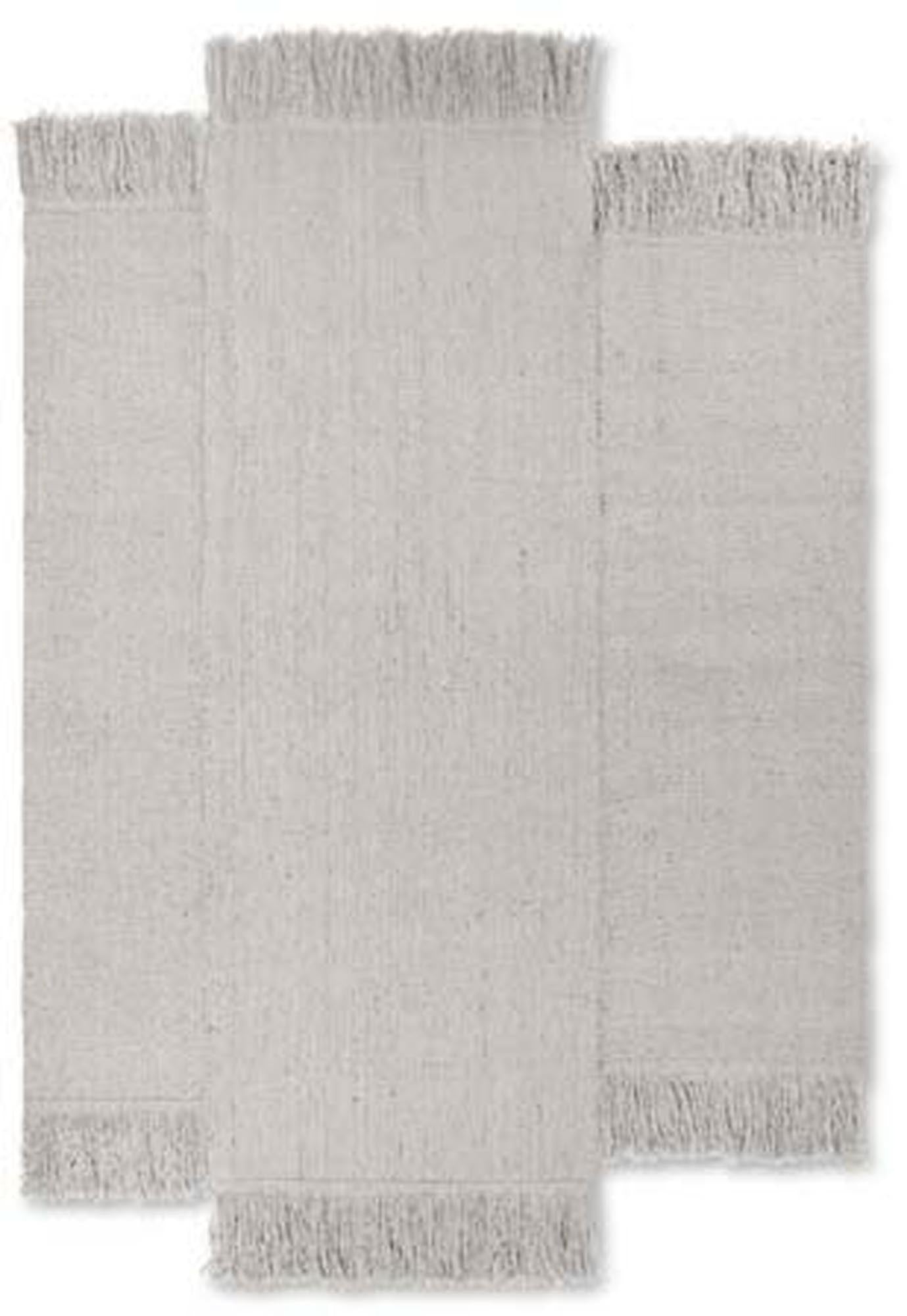 Entdecke den Alter Teppich von Ferm Living – ein handgewebtes Kunstwerk aus 100% natürlicher Wolle, das Wärme und Stil in dein Zuhause bringt.