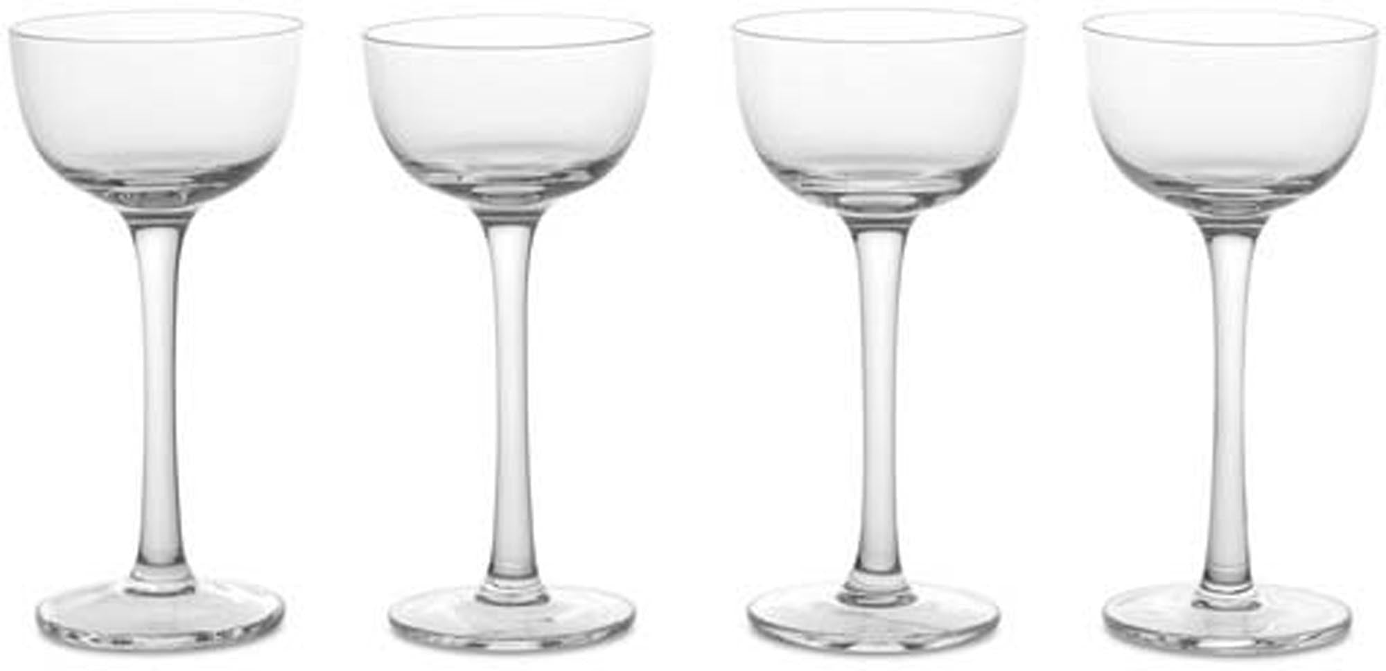 Elegante Host Liqueur Gläser im 4er Set von Ferm Living, perfekt für feine Getränke und stilvolle Tischdekoration.