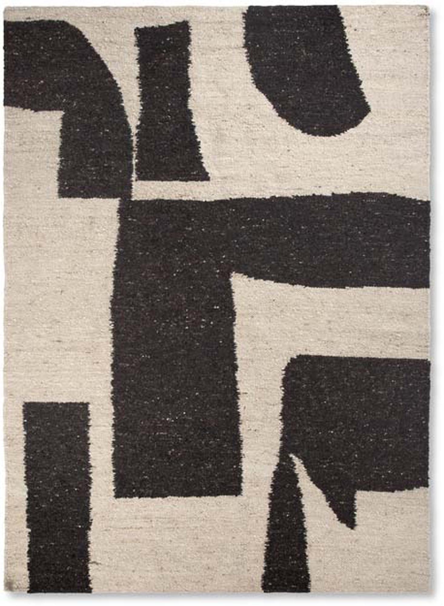 Entdecke den Piece-Teppich von Ferm Living: Ein stilvolles Kunstwerk aus hochwertiger Neuseelandwolle, das jedem Raum eine kreative Note verleiht.