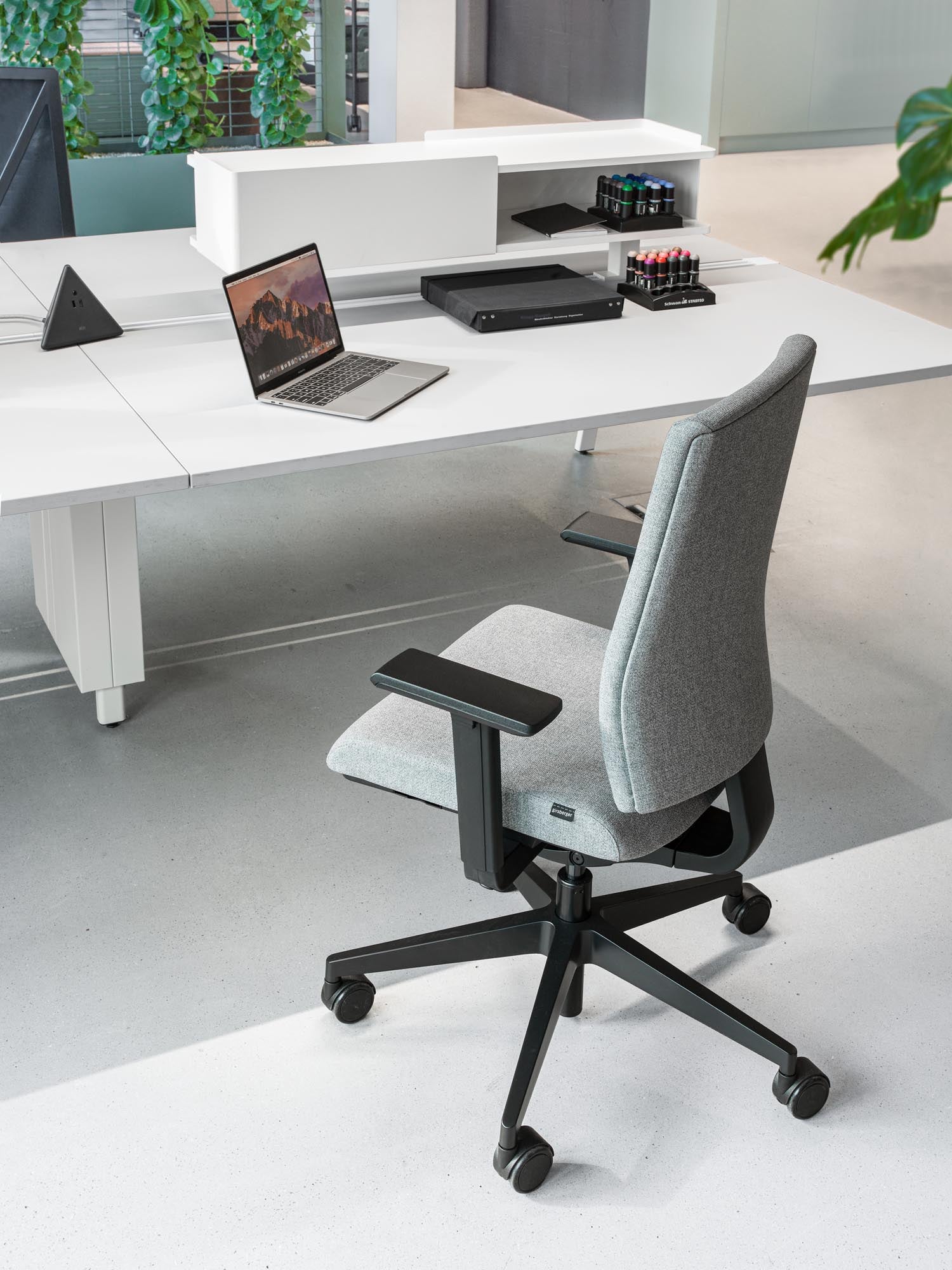 Kyra Flex: Ergonomischer Bürostuhl für flexibles Arbeiten.