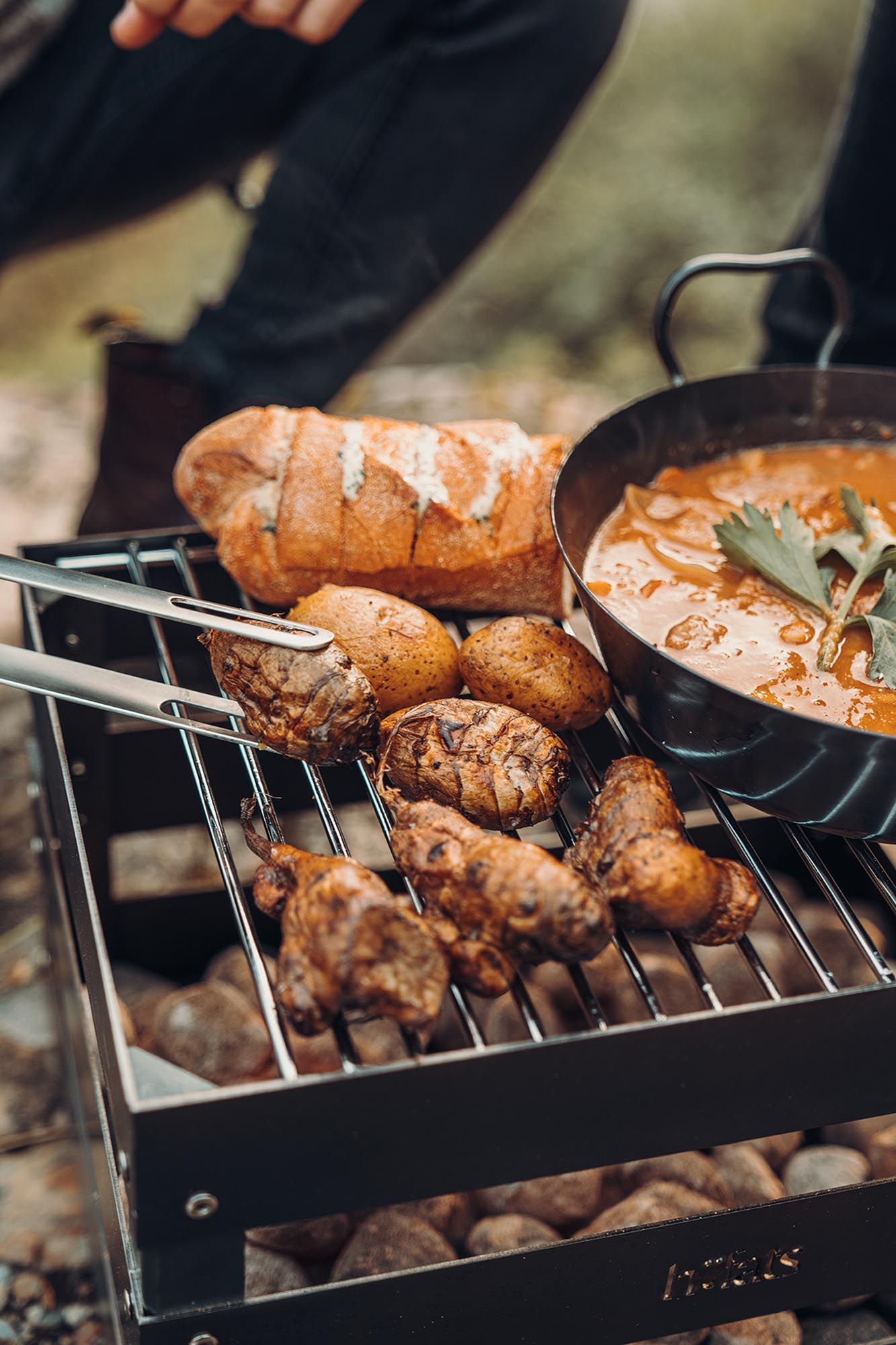 Höfats CRATE Grillrost: Langlebiger Genuss für perfekte Grillergebnisse.