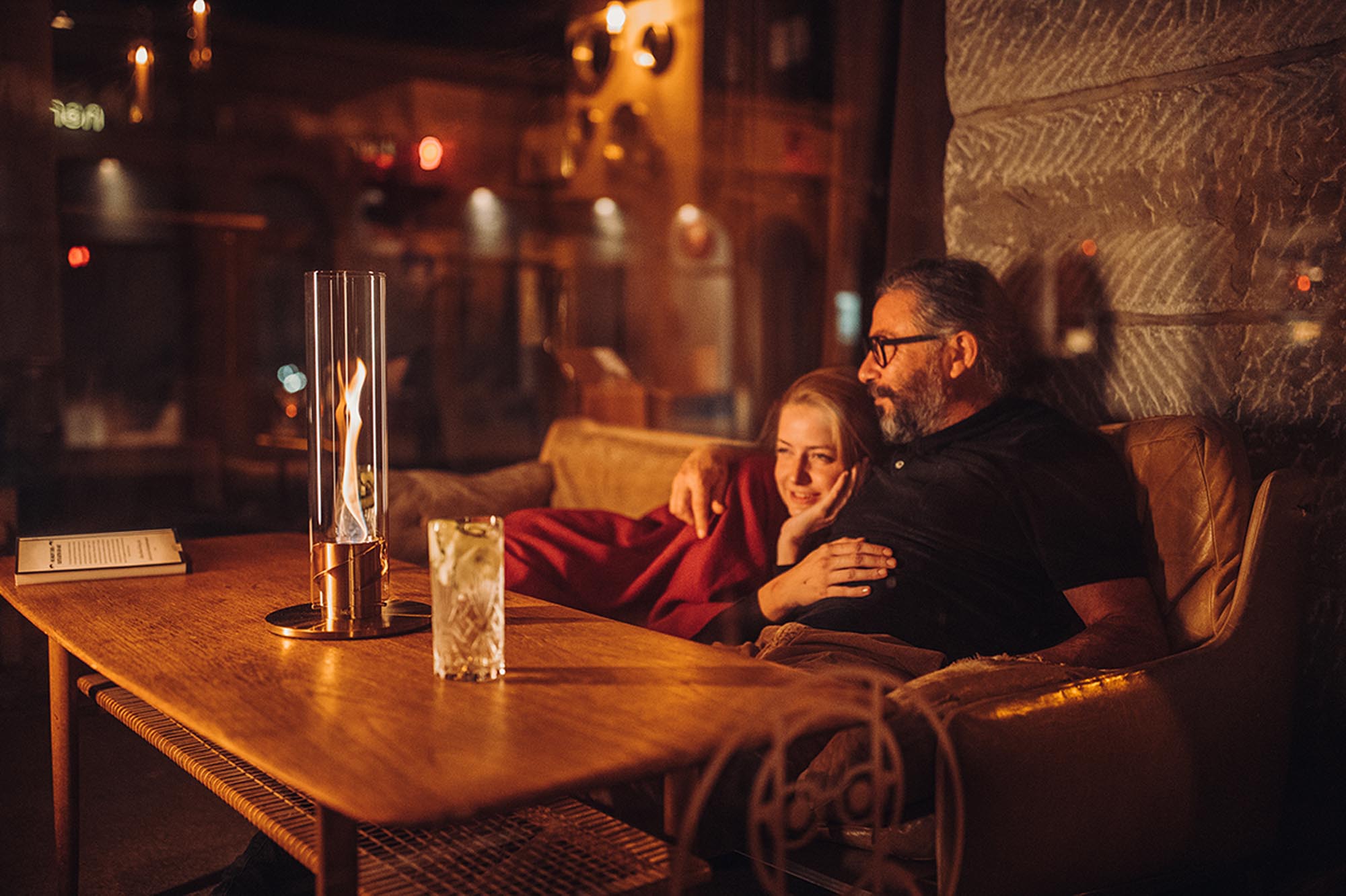 SPIN von Höfats: Genießen Sie ein faszinierendes Flammenspiel mit Bioethanol in elegantem Design. Ideal für gemütliche Abende.