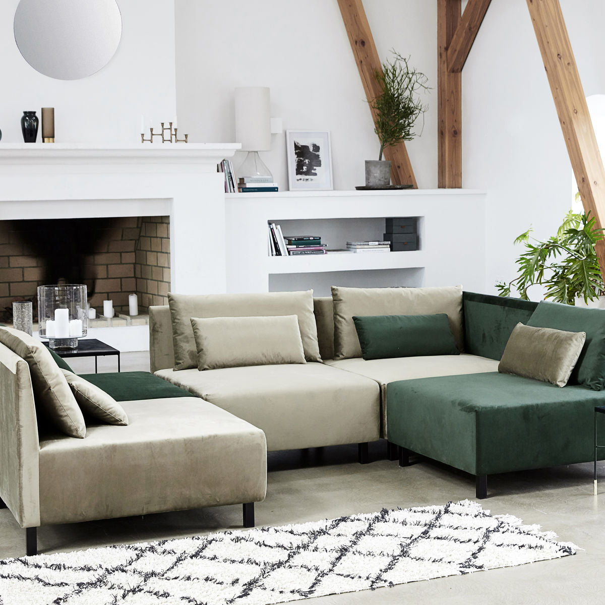 Teppich, Riba in Weiss schwarz präsentiert im Onlineshop von KAQTU Design AG. Teppich ist von House Doctor