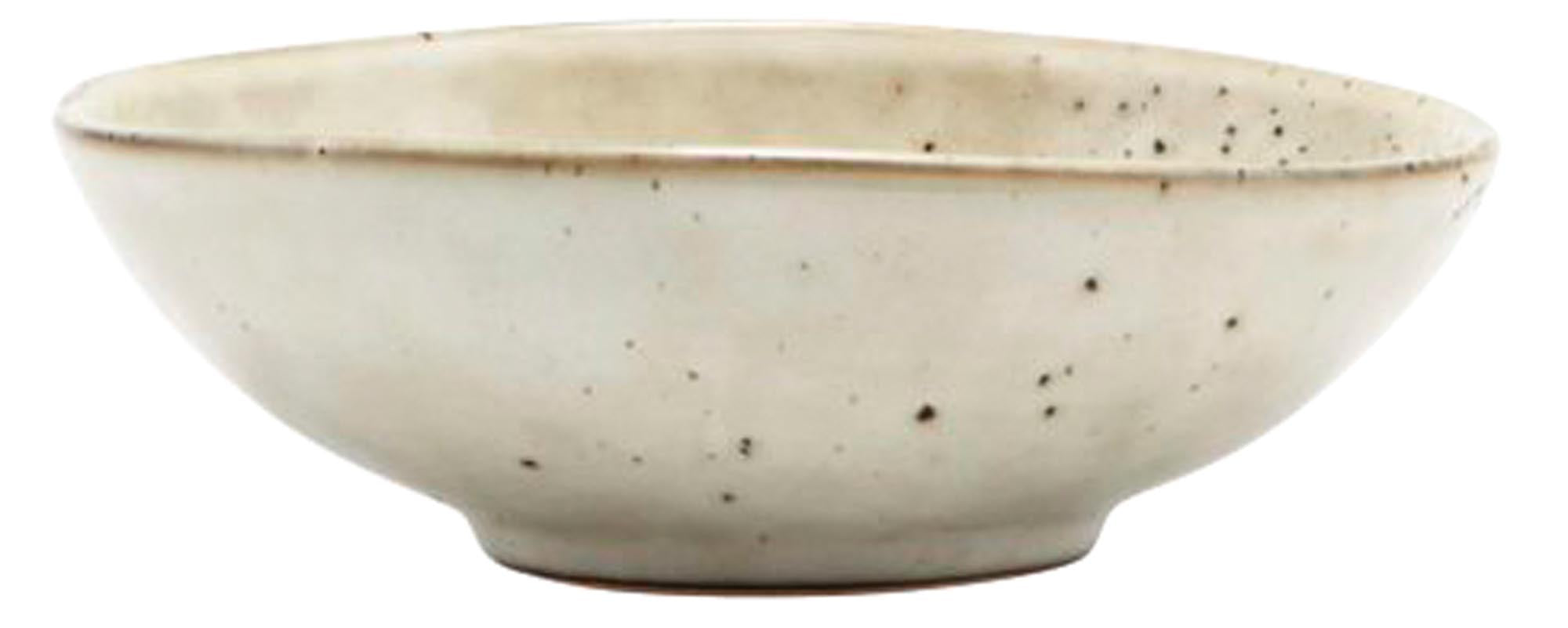 Entdecken Sie die Lake-Schüssel von House Doctor: ein einzigartiges, handgefertigtes Küchenutensil aus robustem Steinzeug, perfekt für jeden Anlass.