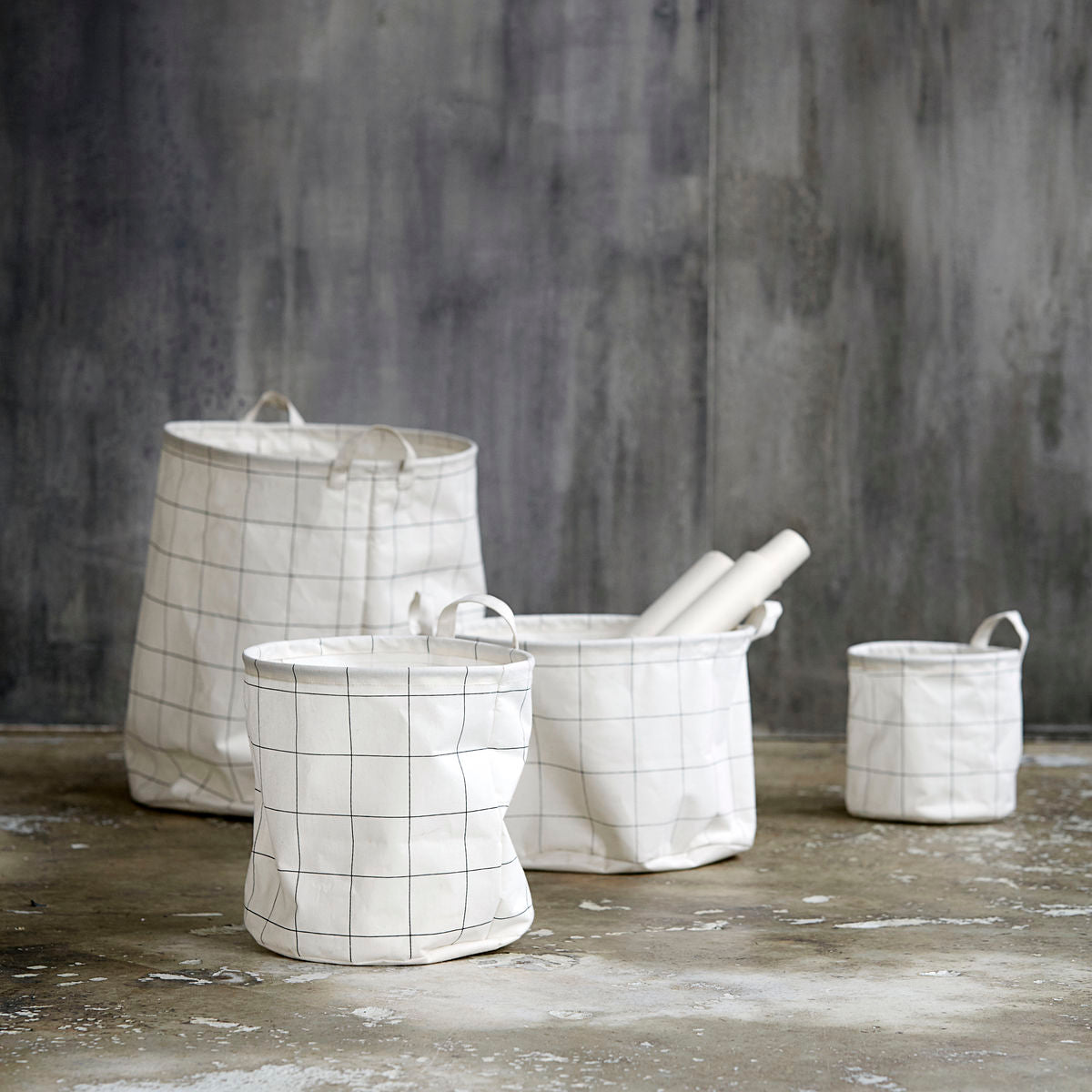 Aufbewahrung, Squares in Schwarz/Weiss präsentiert im Onlineshop von KAQTU Design AG. Tasche ist von House Doctor