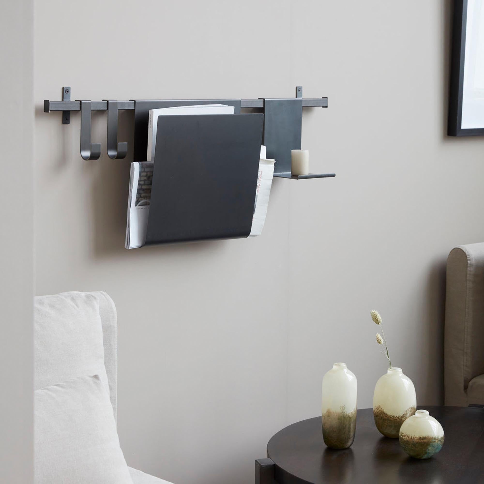 Vira Leiste von House Doctor: Praktische, stilvolle Aufbewahrungslösung für Küche und Wohnraum. Flexibel anpassbar mit Haken und Halterungen.