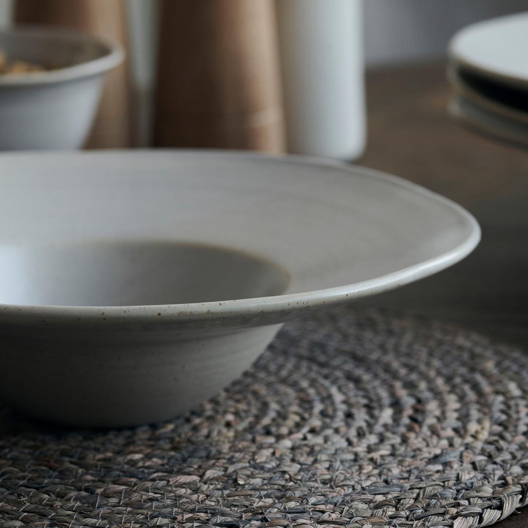 Entdecke den Pion Pastateller von House Doctor – ideal für stilvolle Präsentationen deiner Lieblingsgerichte. Perfekt für jeden Anlass!