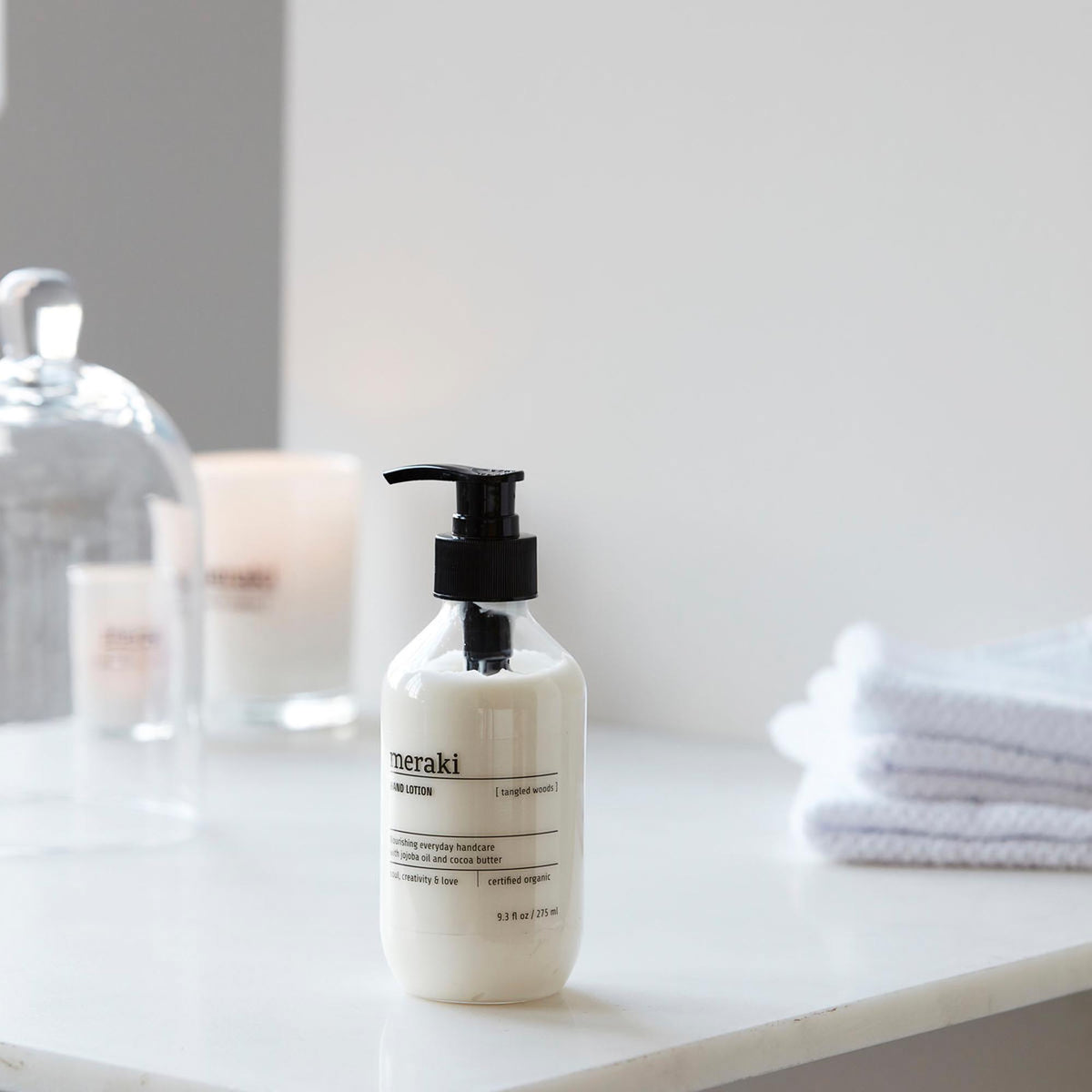 Hand Lotion, Tangled woods in Klar präsentiert im Onlineshop von KAQTU Design AG. Pflege ist von Meraki