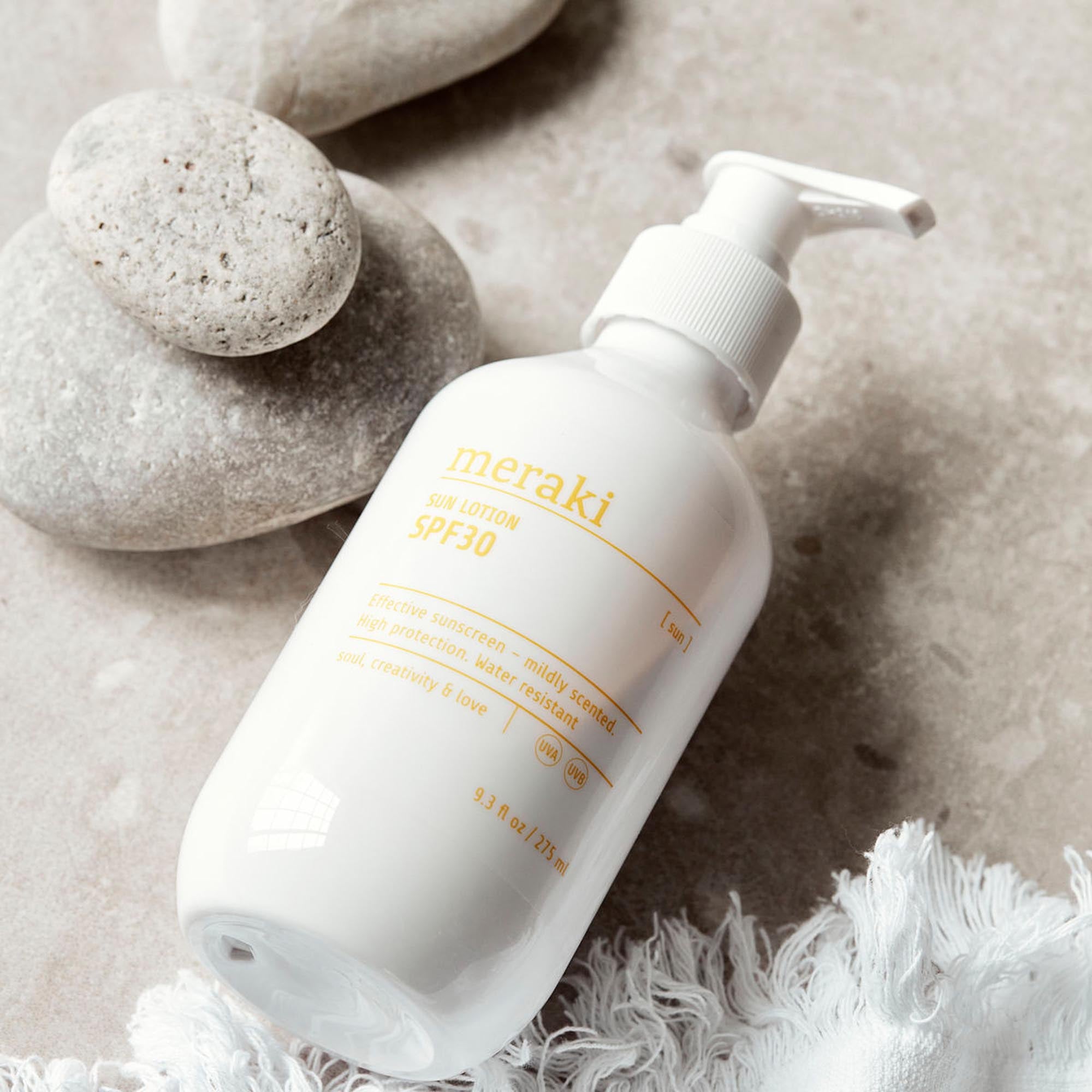 Sanfte Meraki Sonnenlotion: Schutz & Pflege mit zartem Duft.