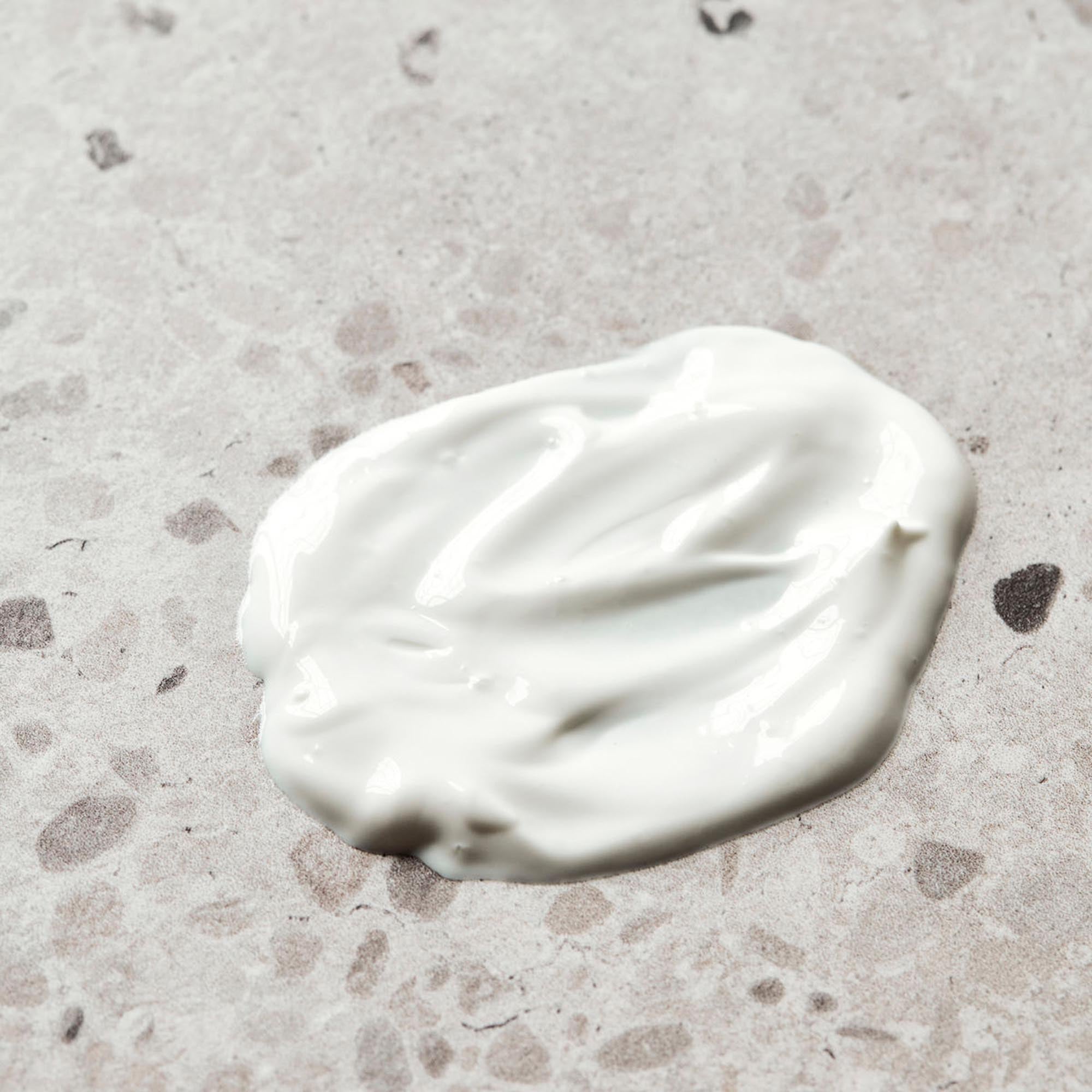 Meraki PURE Sun Lotion: Sanfter, veganer Sonnenschutz mit SPF 30 für die ganze Familie, wasserfest und ohne weisse Rückstände.