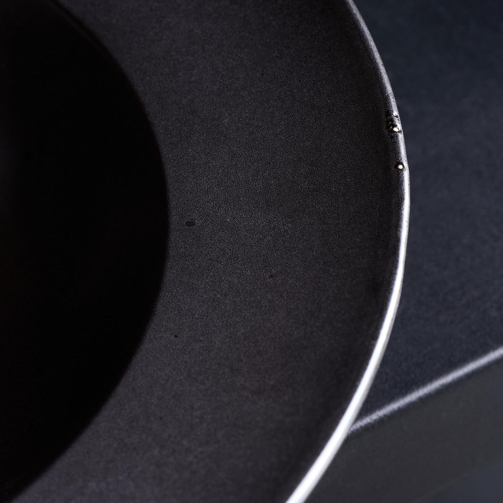 Stilvoller HDRustic Pastateller in edlem Dunkelgrau von House Doctor.