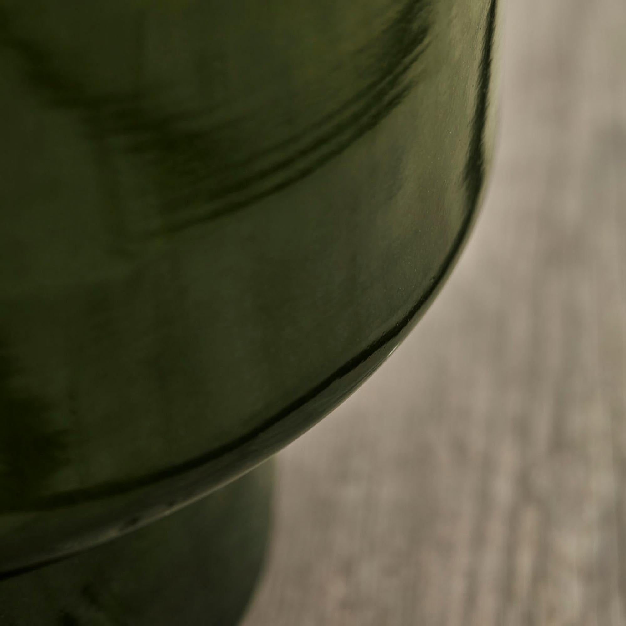 Eleganter Blumentopf HDPile in Grün von House Doctor für Ihr Heim.