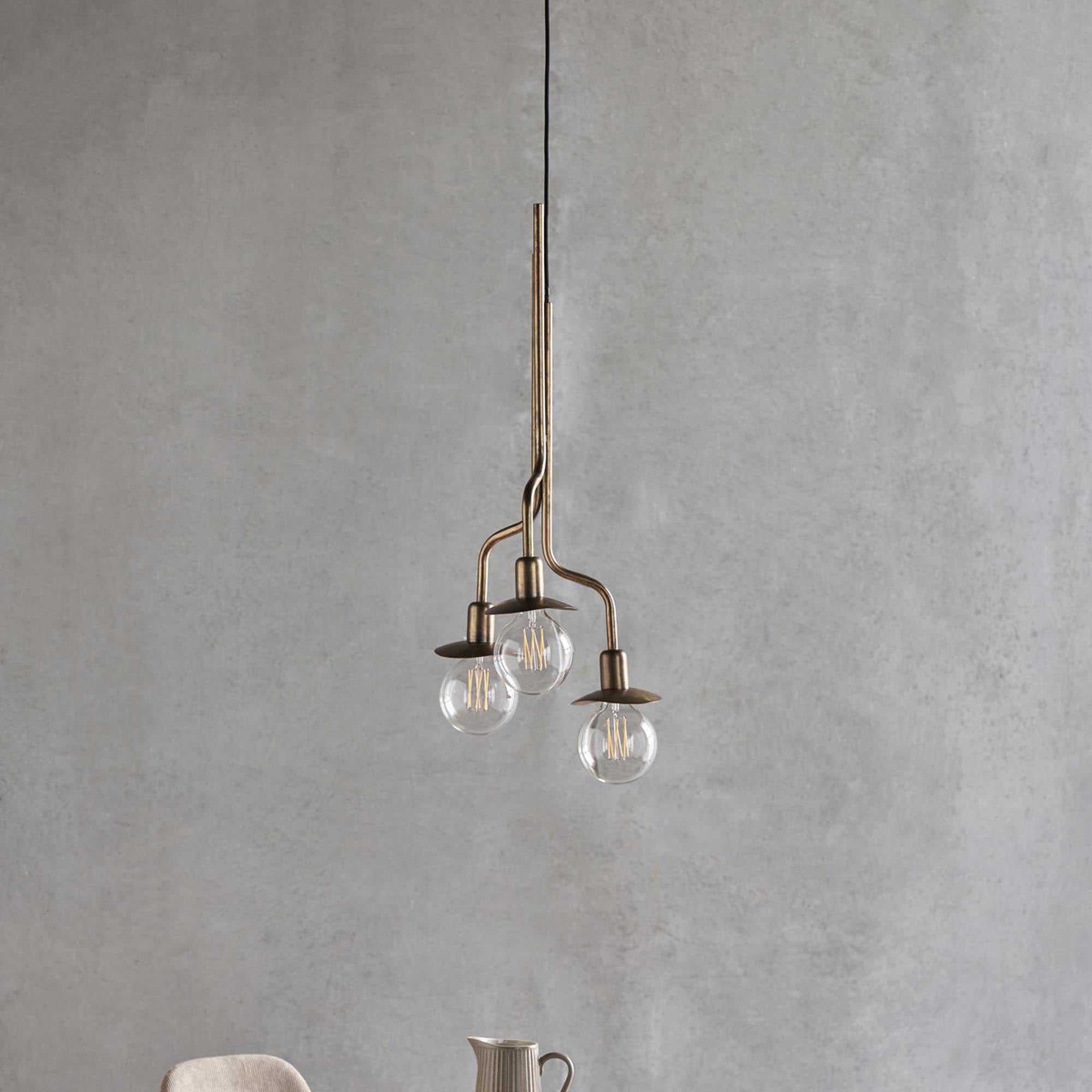 Stilvolle HDHana Lampe in Messing von House Doctor für modernes Ambiente.