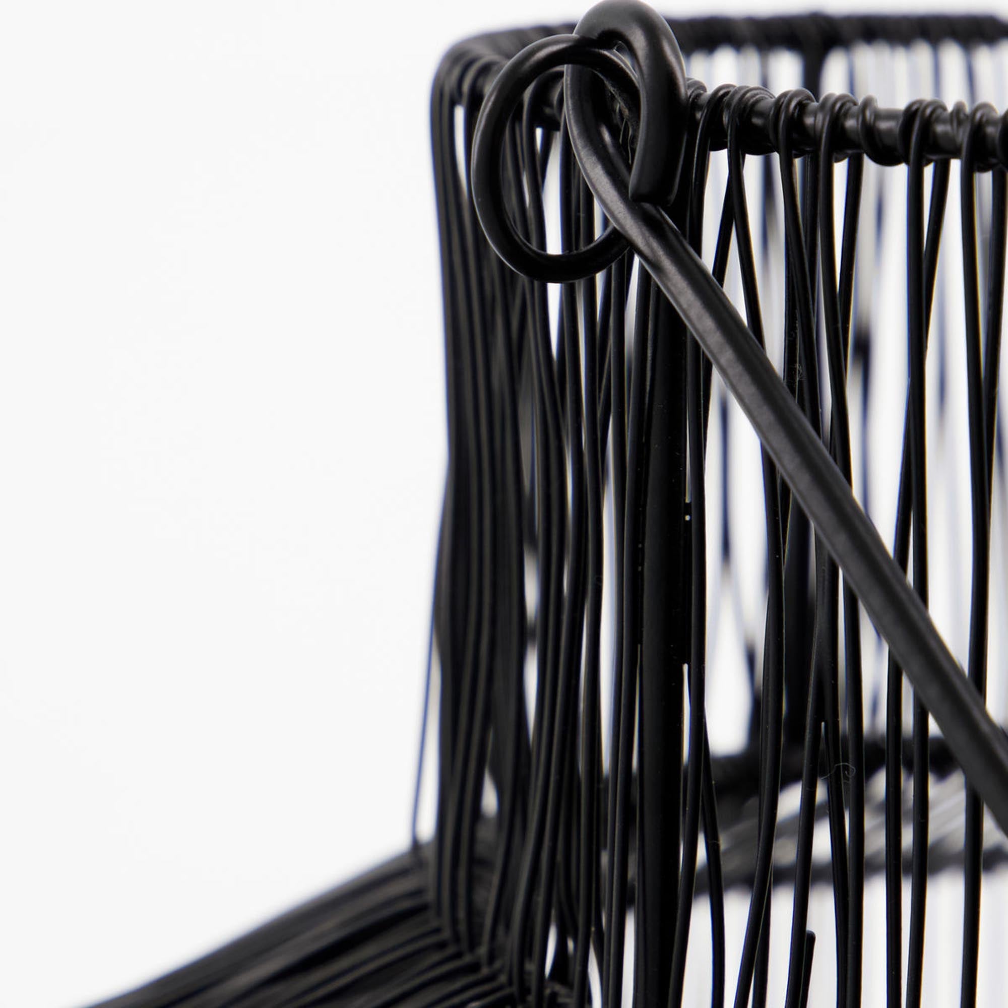 Elegante schwarze Laterne von House Doctor, ideal für stimmungsvolle Beleuchtung und dekorative Akzente in Ihrem Zuhause.