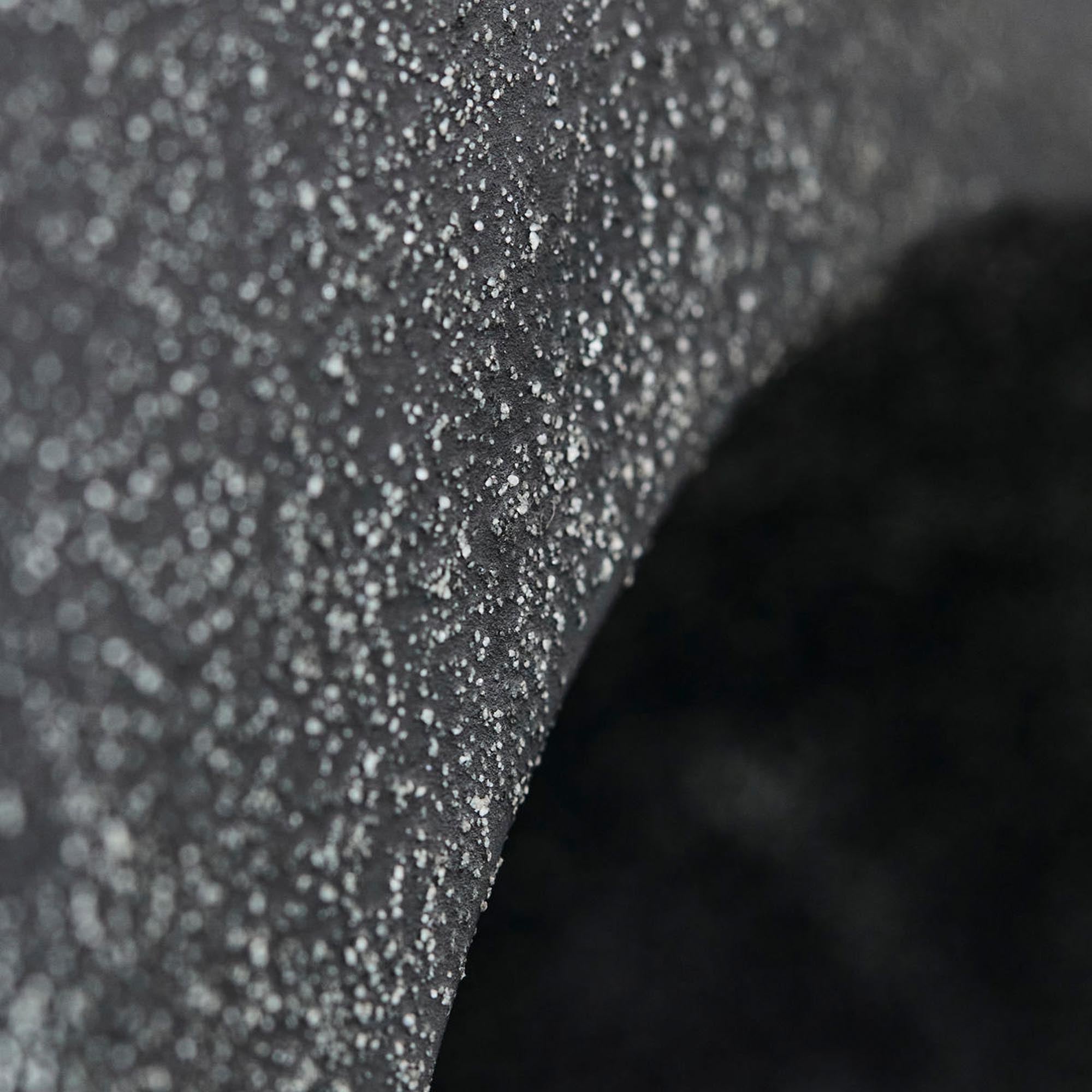 Schwarzes HDTone Deko-Objekt von House Doctor für zeitlose Eleganz.