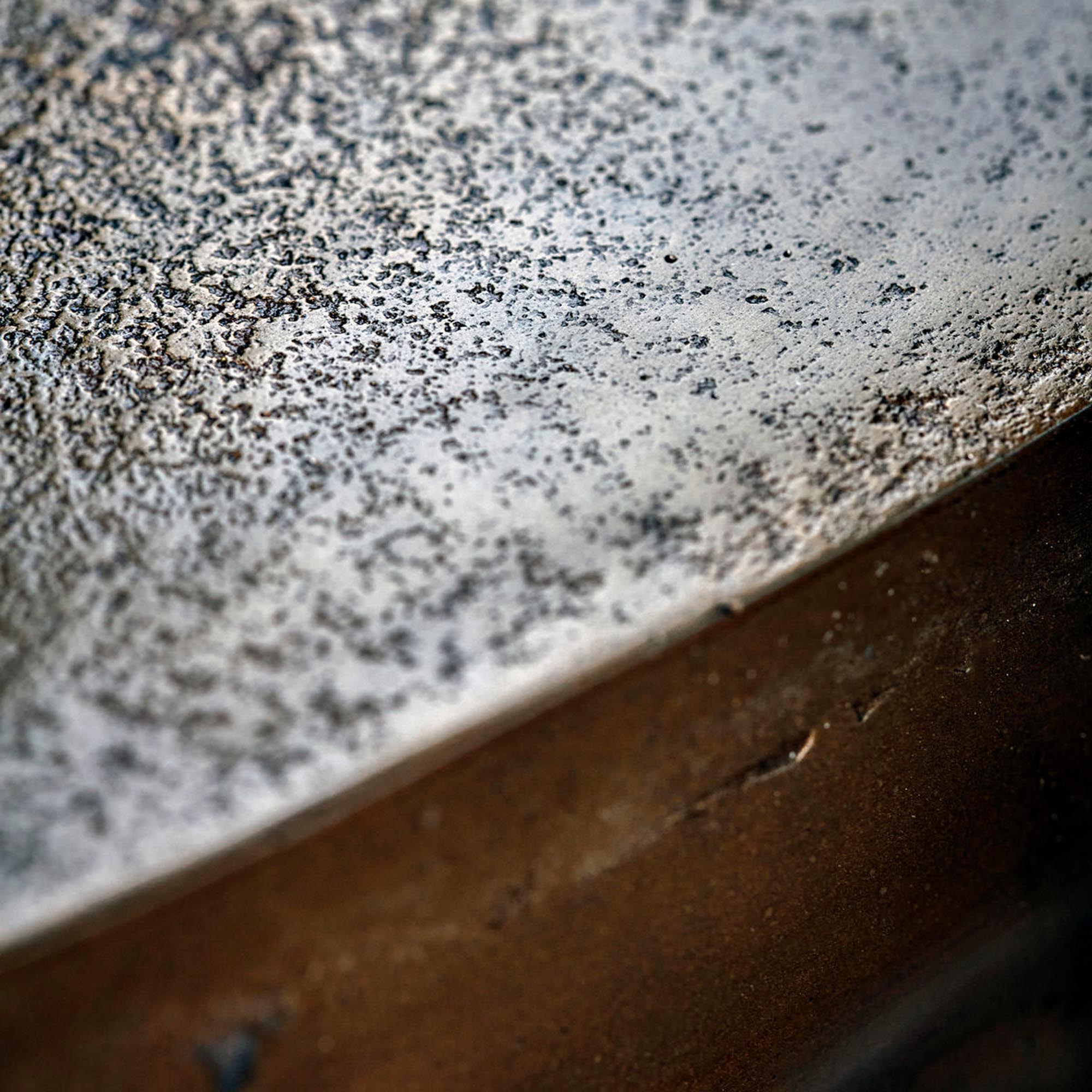 HDRota Couchtisch von House Doctor im antiken Messing-Look.