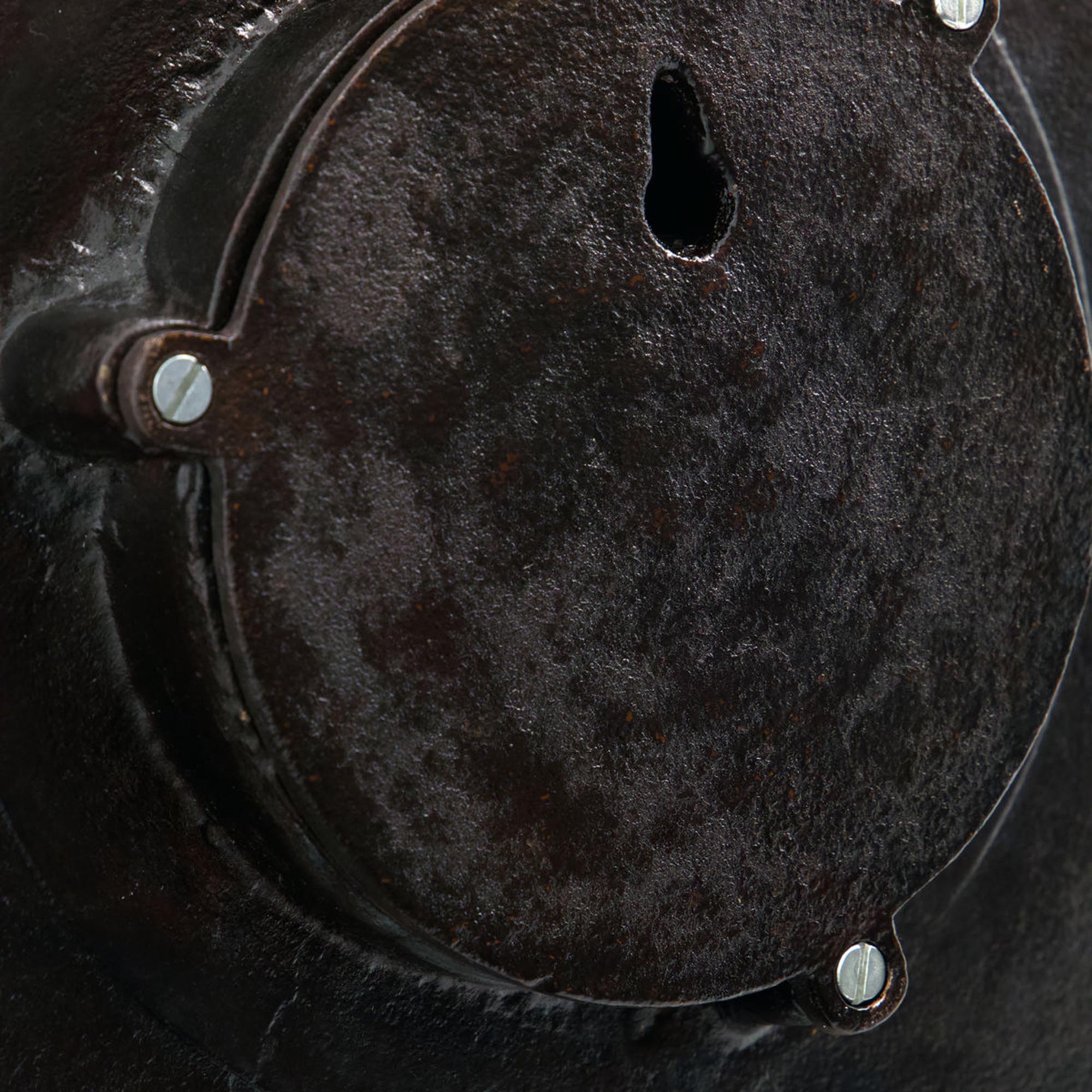 Zeitlose HDShow Uhr in Messingbraun von House Doctor für Ihr Interieur.