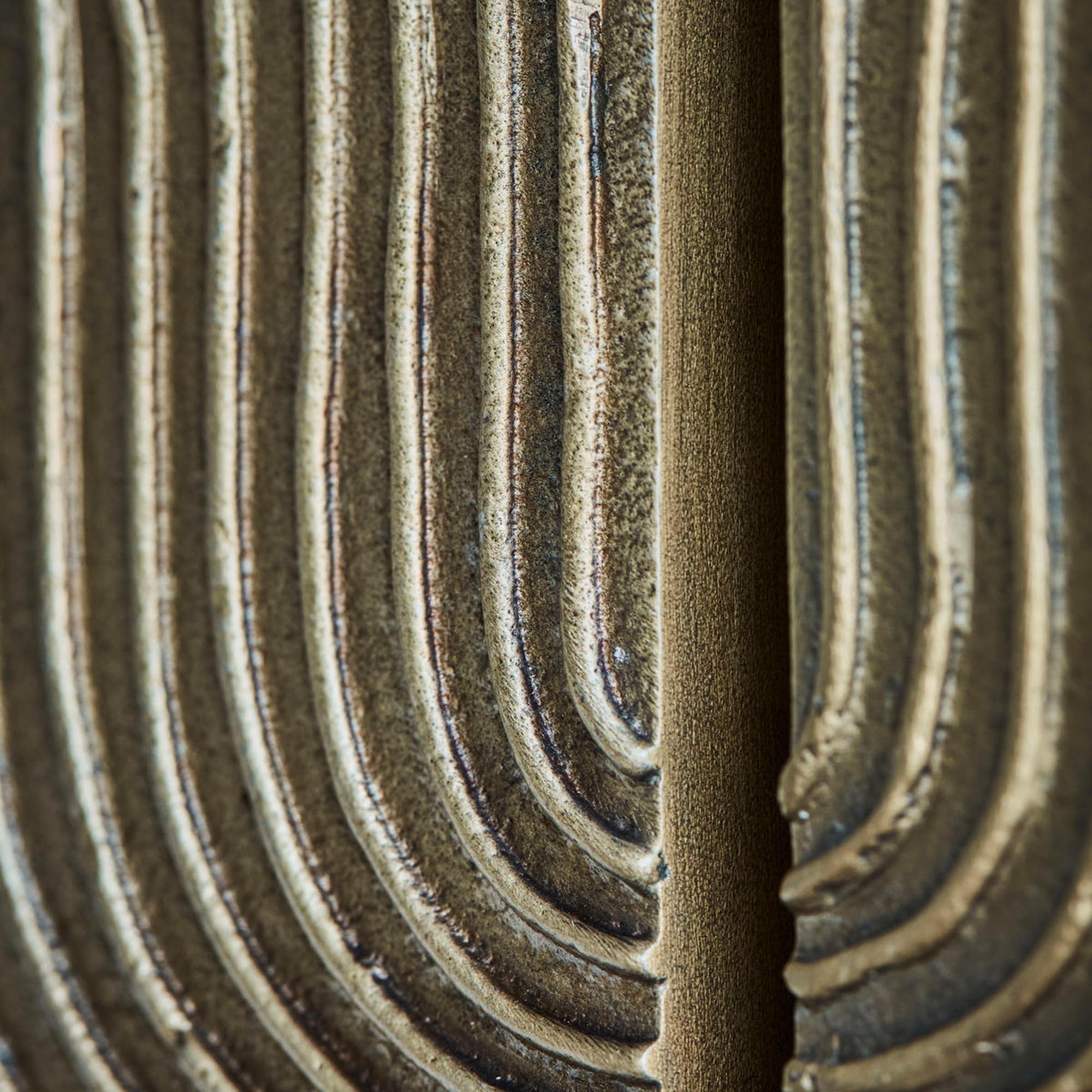 Luxuriöses Wandobjekt in Antik-Gold von House Doctor, kunstvoll gestaltet.