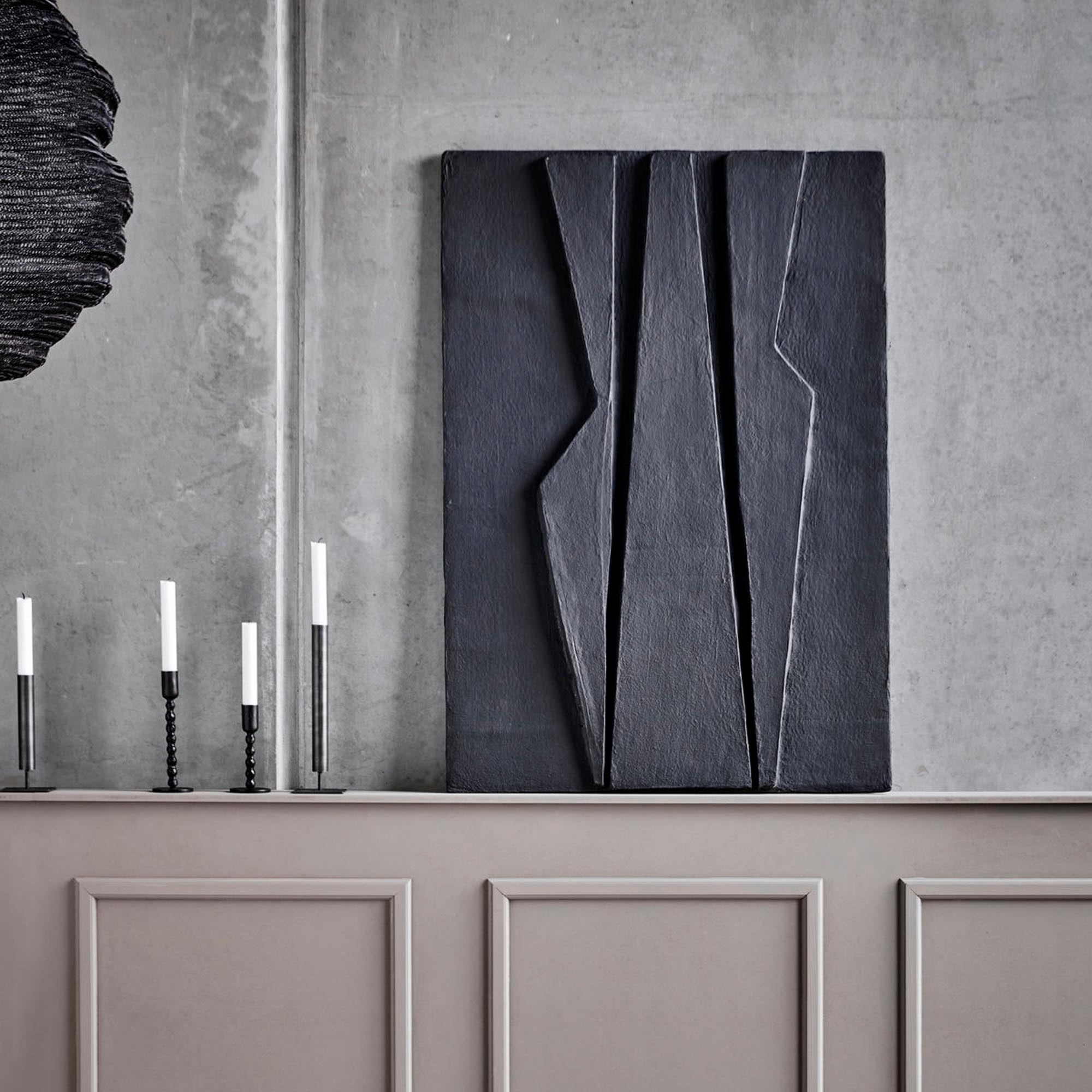 Elegantes Wandobjekt HDMachie in Mattschwarz von House Doctor.