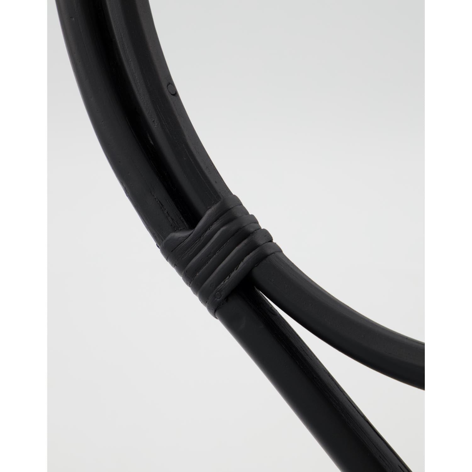 Die HDLadder von House Doctor: Schwarze Deko-Leiter aus Zuckerrohr, stilvoll und funktional für jedes Zimmer.